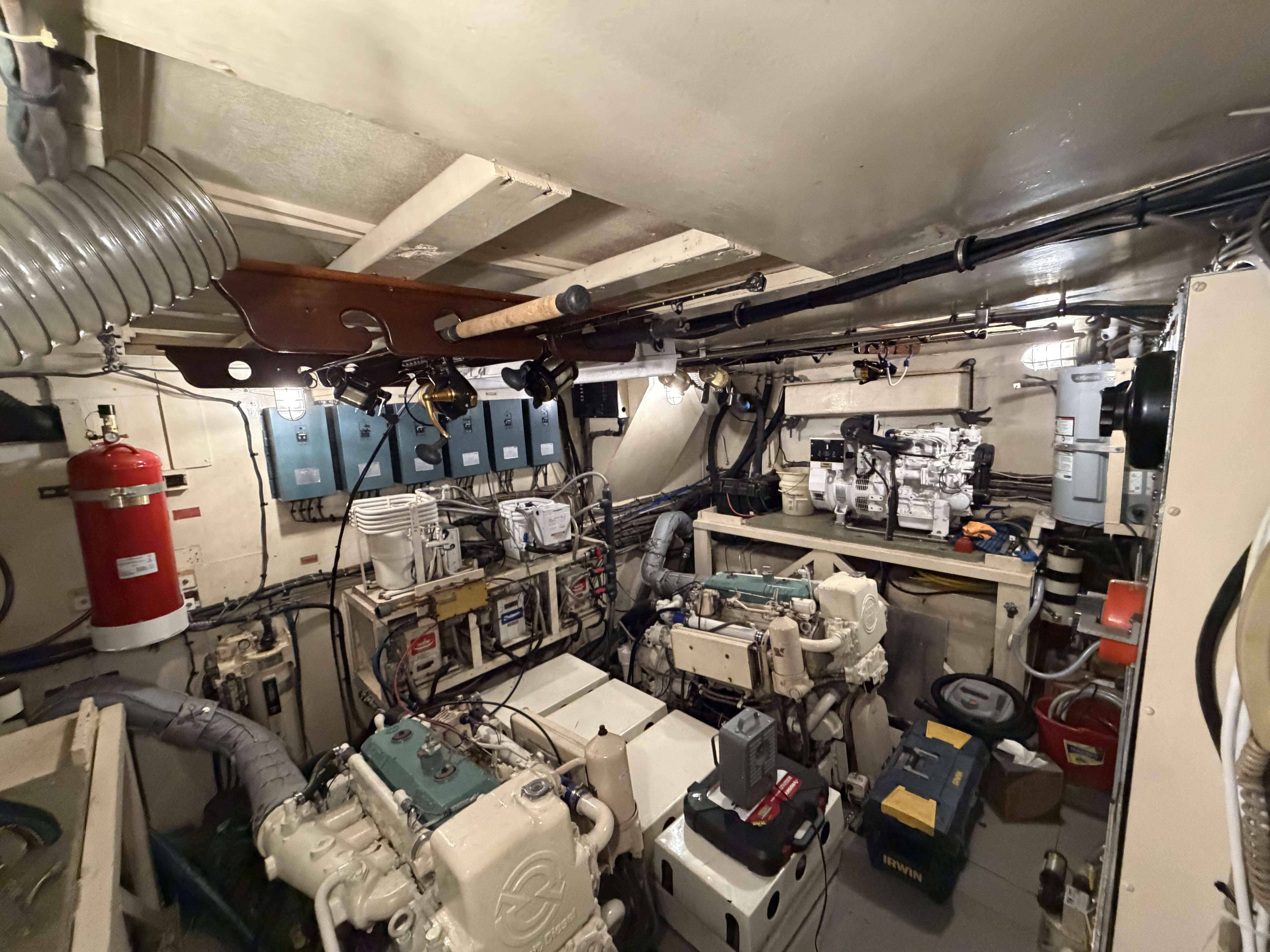 1975 Hatteras 58 Long Range Cruiser - 56