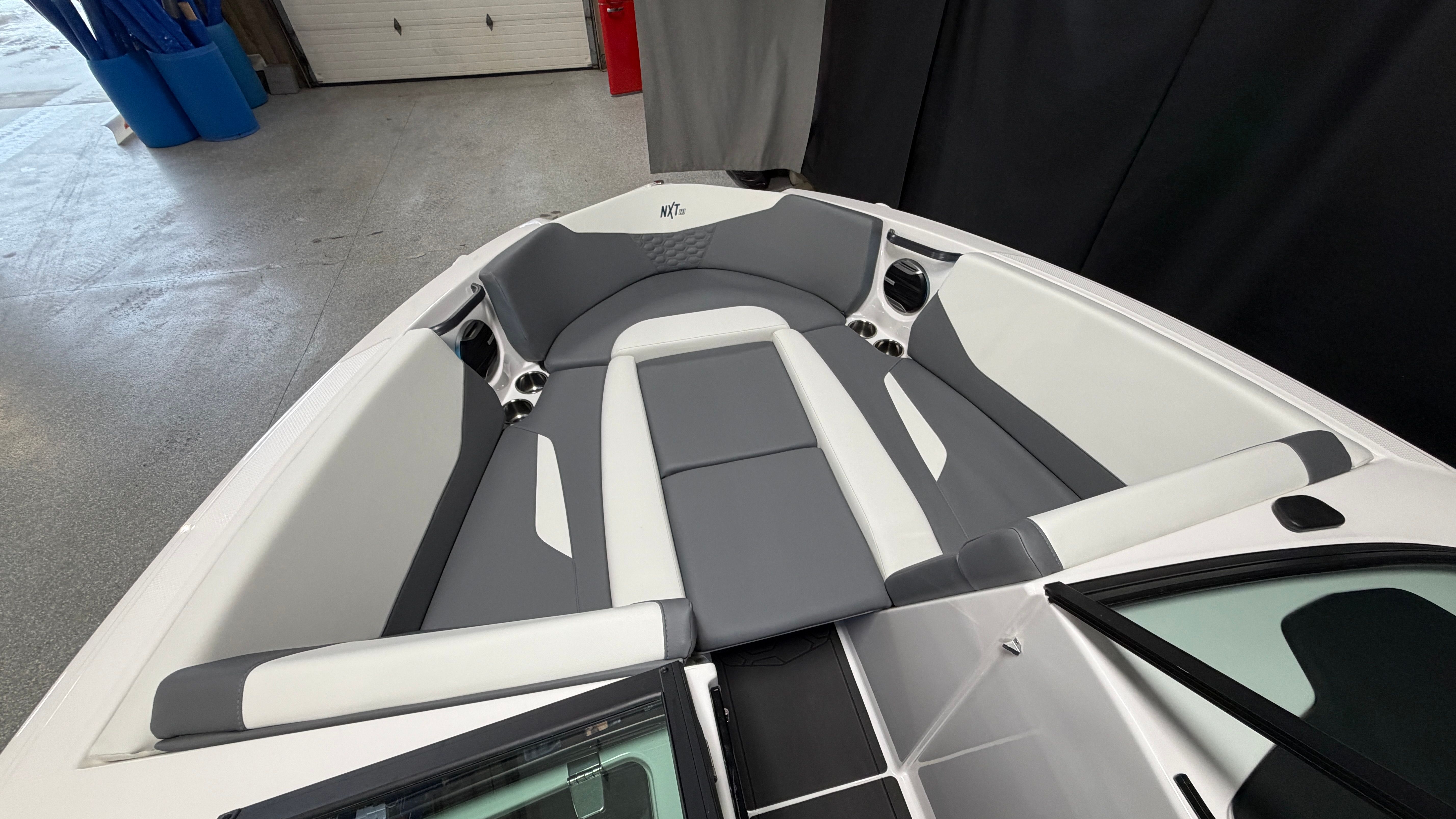 2026 MasterCraft NXT23 - 107