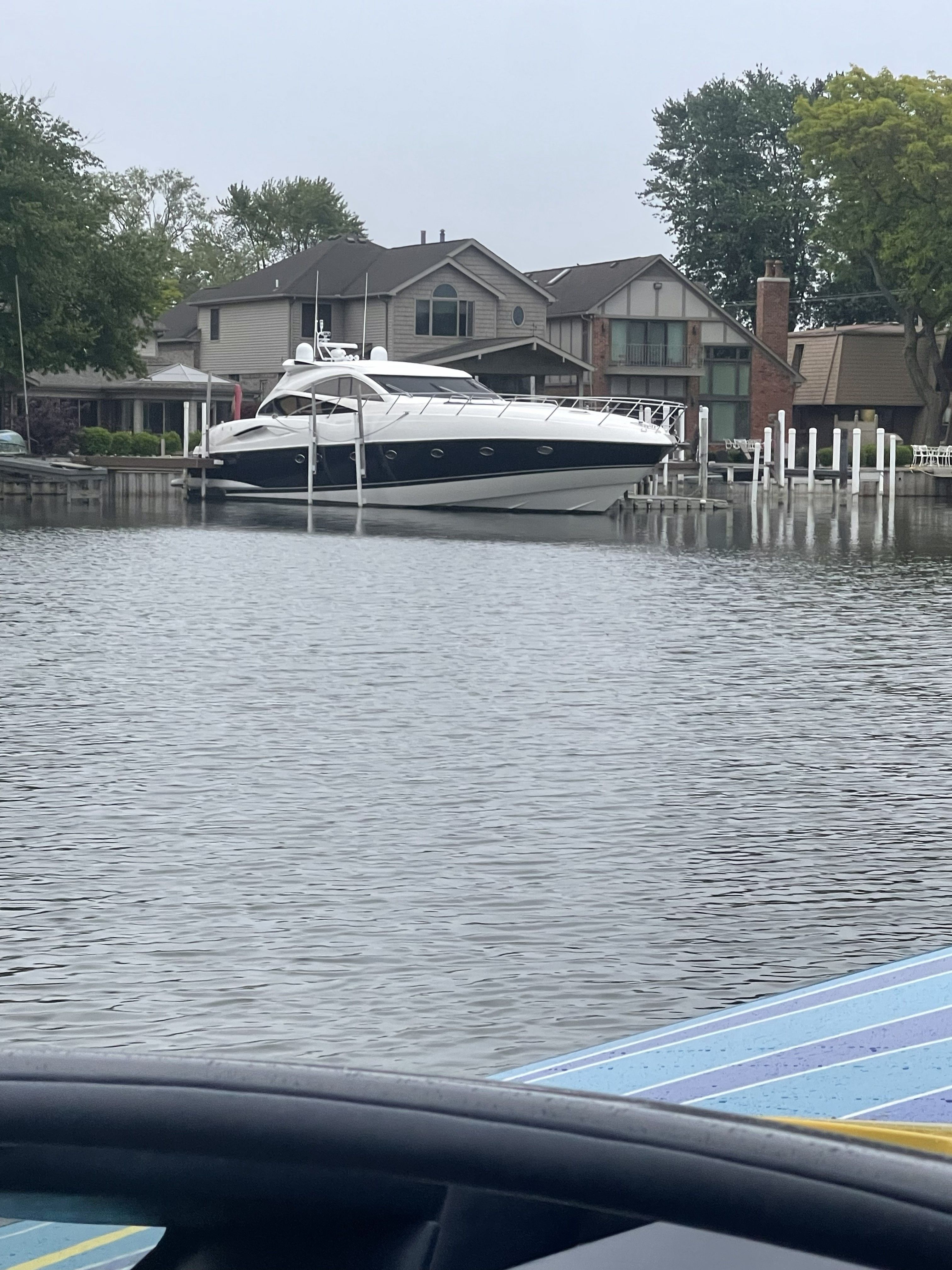 2002 Sunseeker Predator 68 - 31