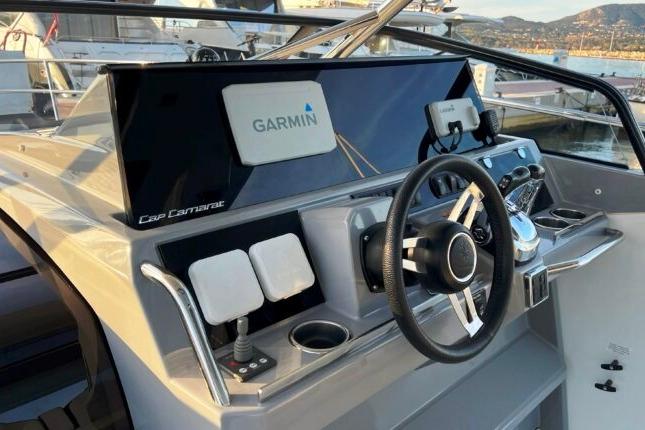 2021 Jeanneau Cap Camarat 10.5 WA Serie 2 dashboard with Garmin navigation system.