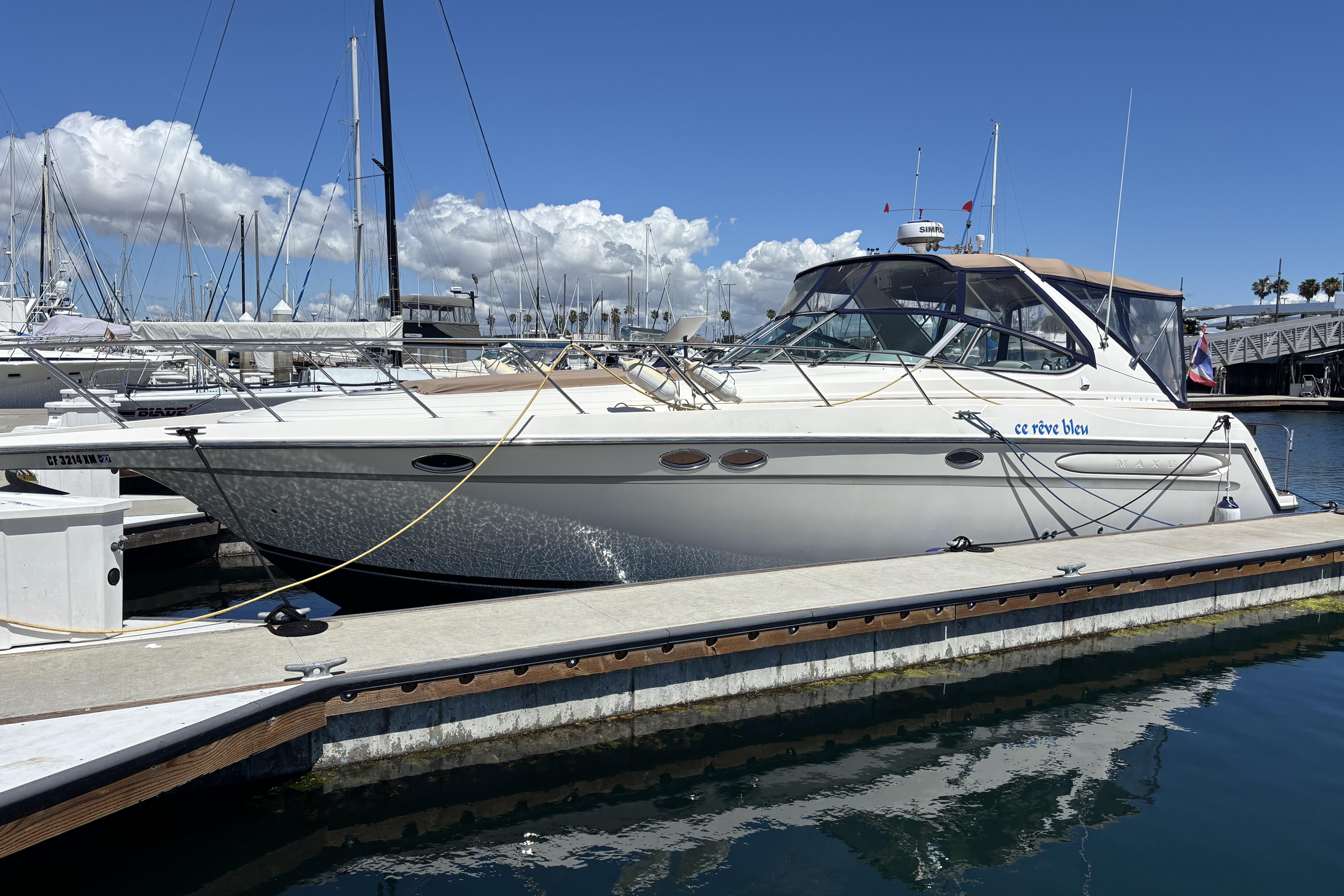 1997 Maxum 4100 SCR