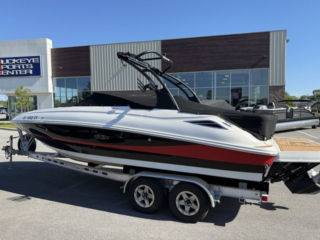2017 Sea Ray SDX 240 - 21