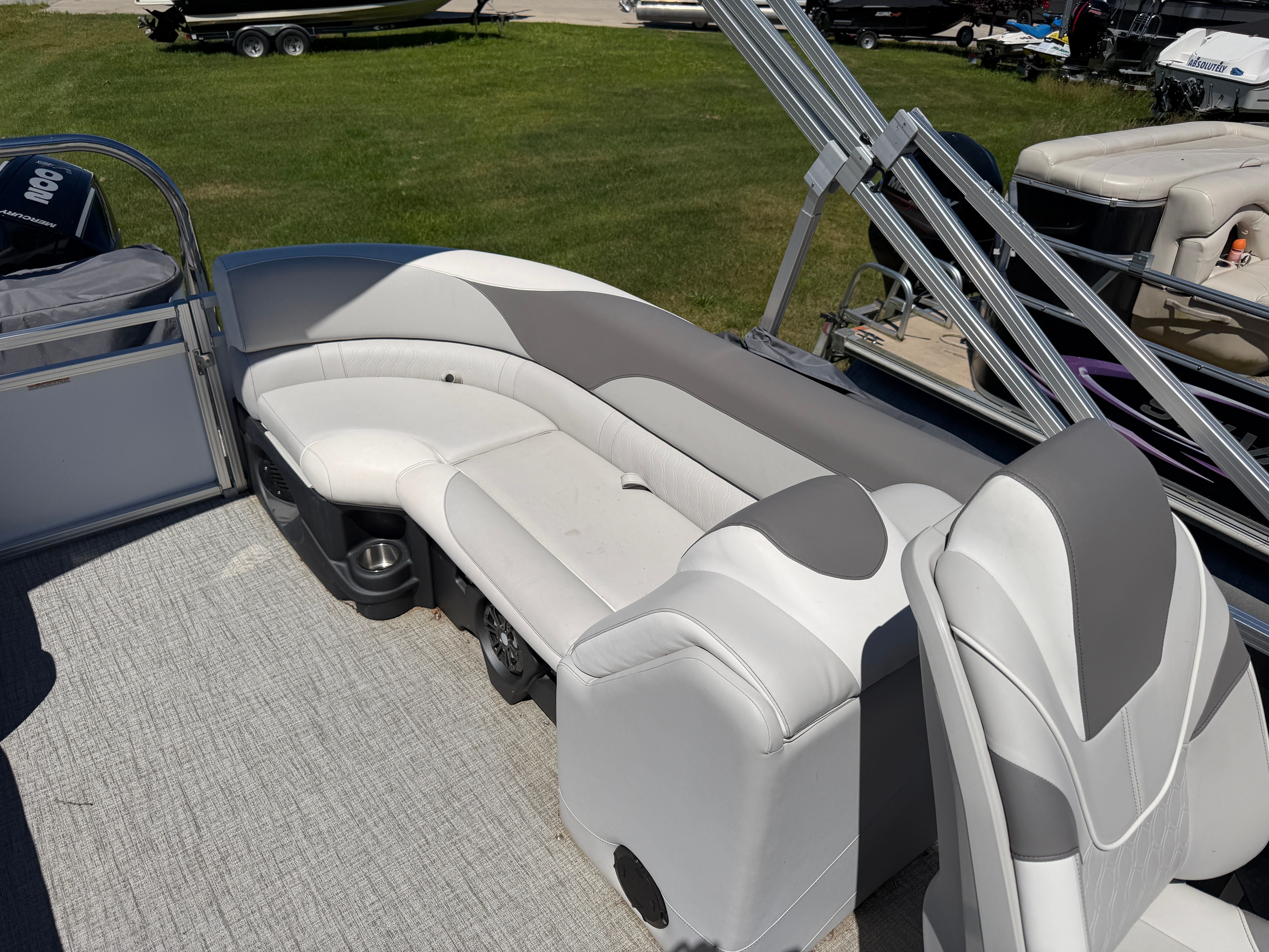 2024 Tahoe Pontoon LTZ 2385 Quad Lounger - 10