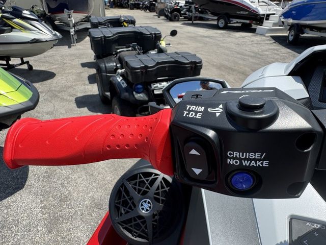 2025 Yamaha WaveRunner GP HO - 14