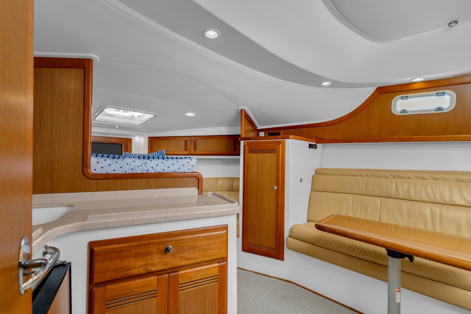 2005 Cabo 35 Express - Image 13