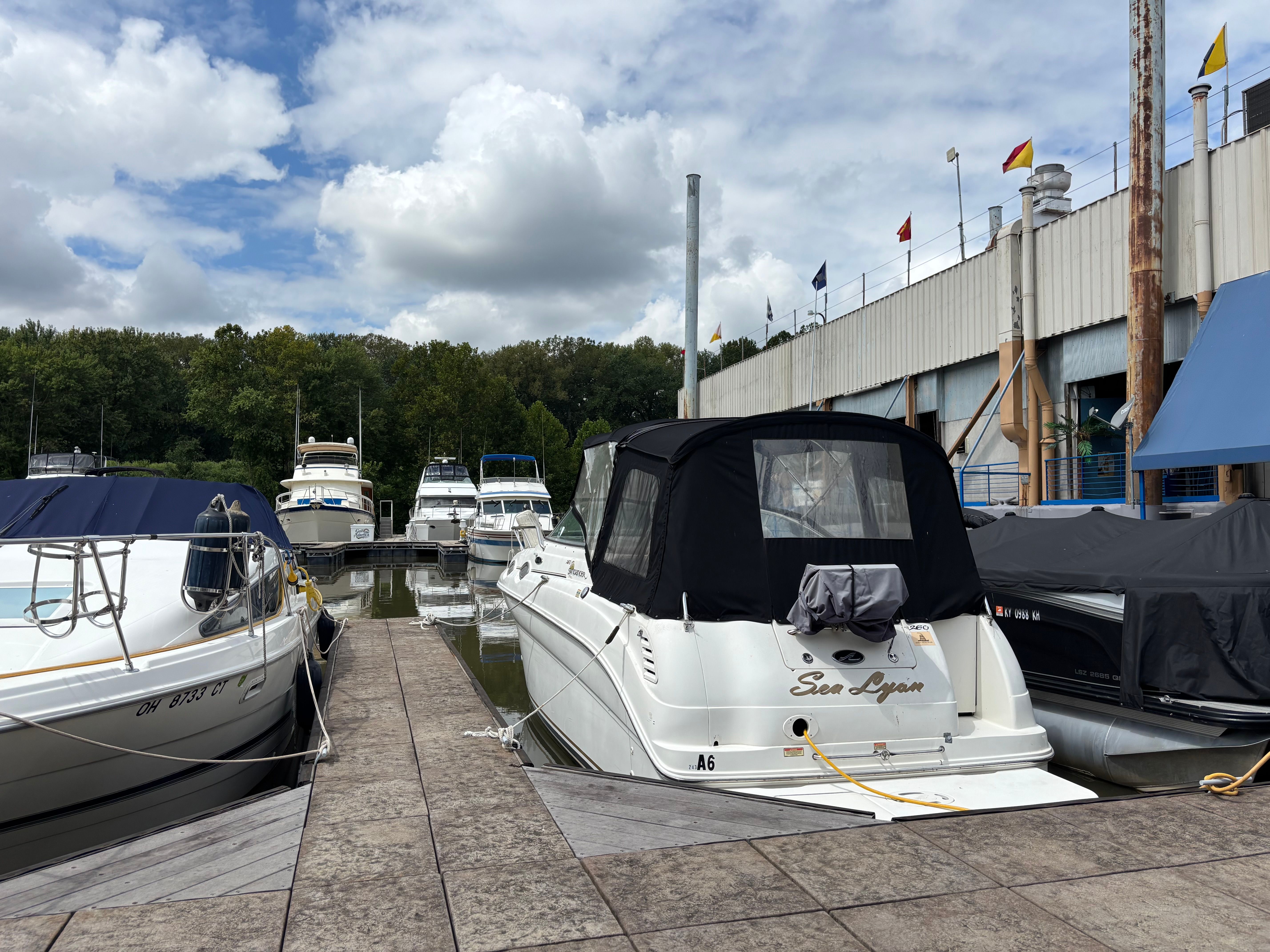 2001 Sea Ray Sundancer 260 - 2