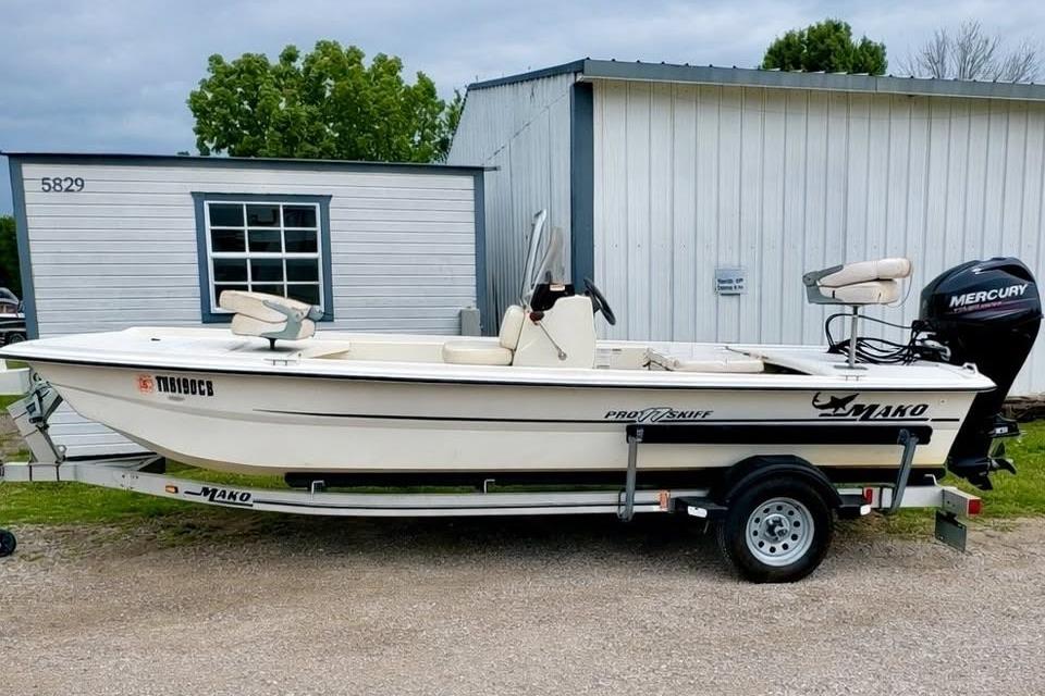 2013 Mako Pro Skiff 17 CC