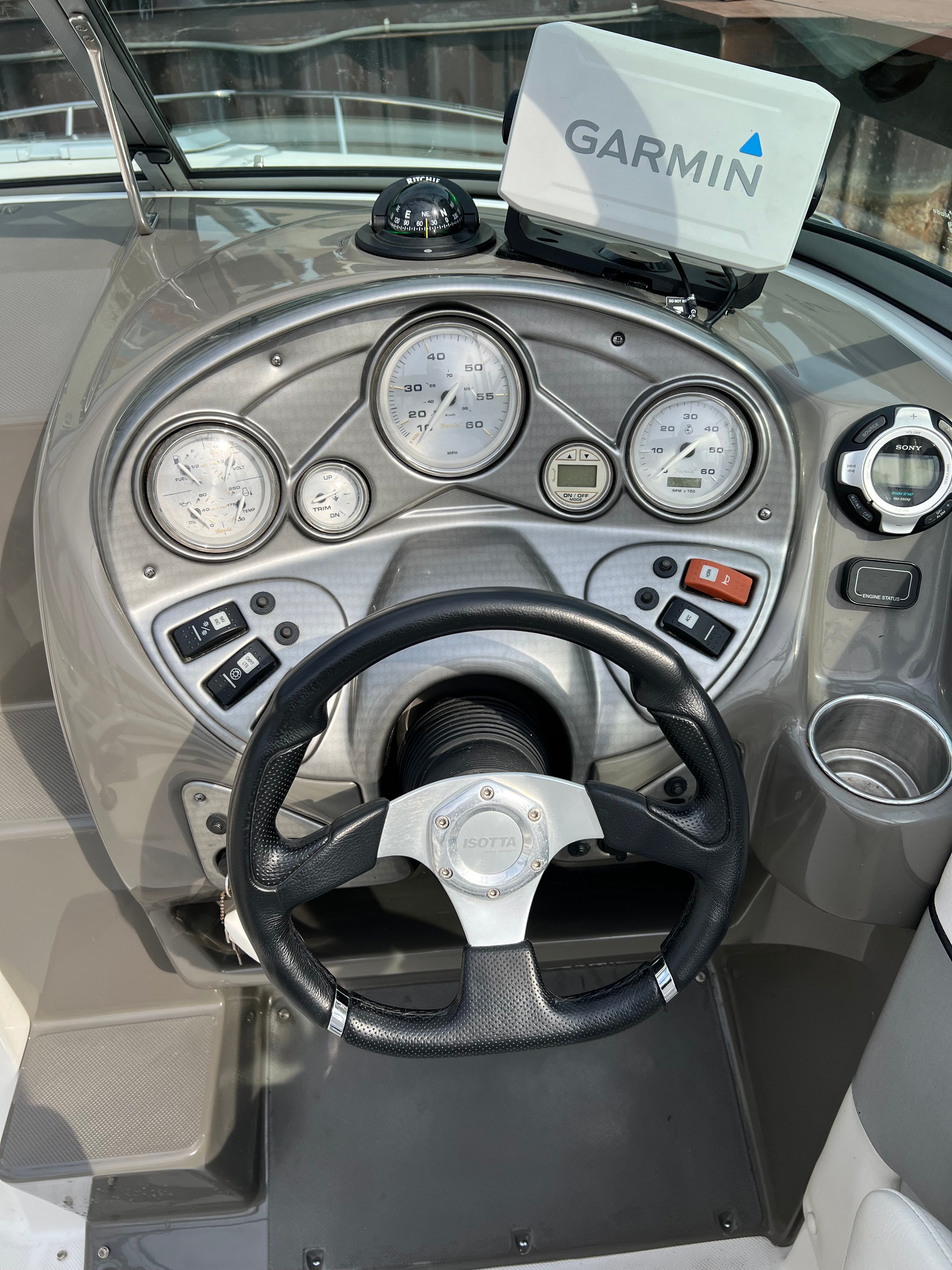 2013 Rinker 246 Captiva Cuddy - 42