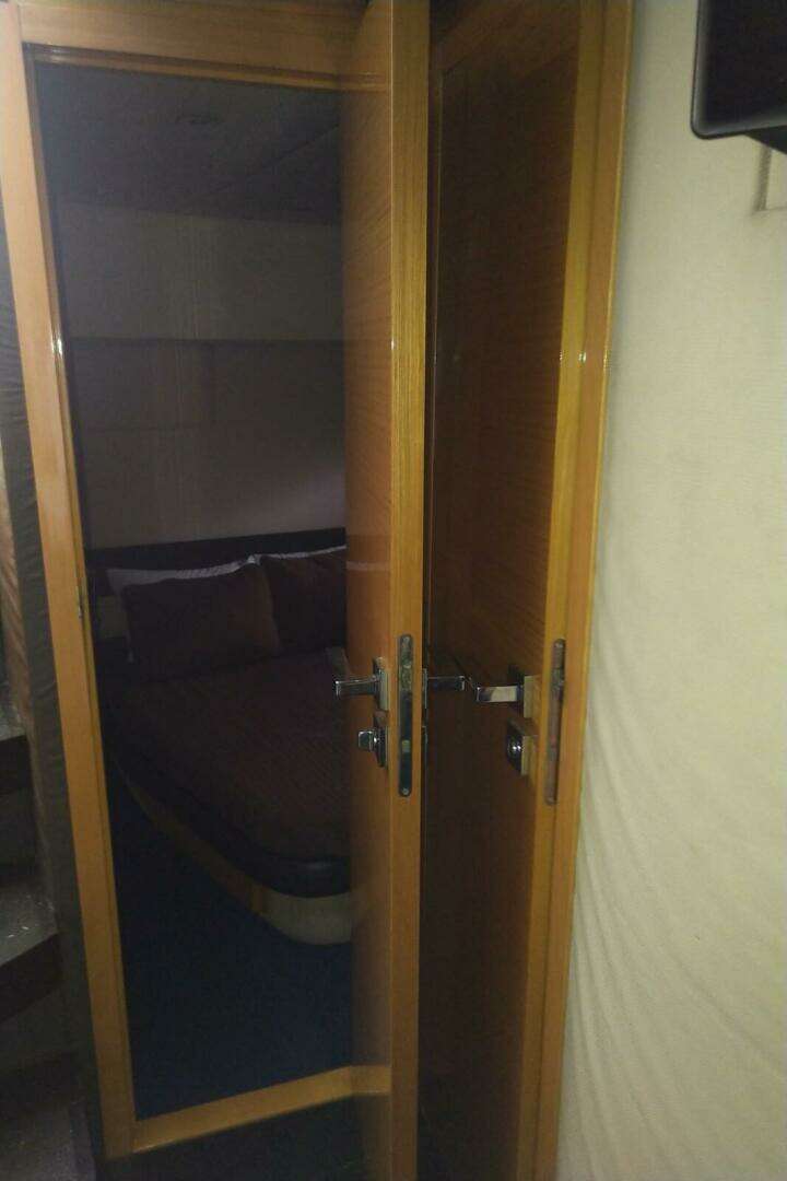 2010 Azimut Atlantis 54 - Image 28