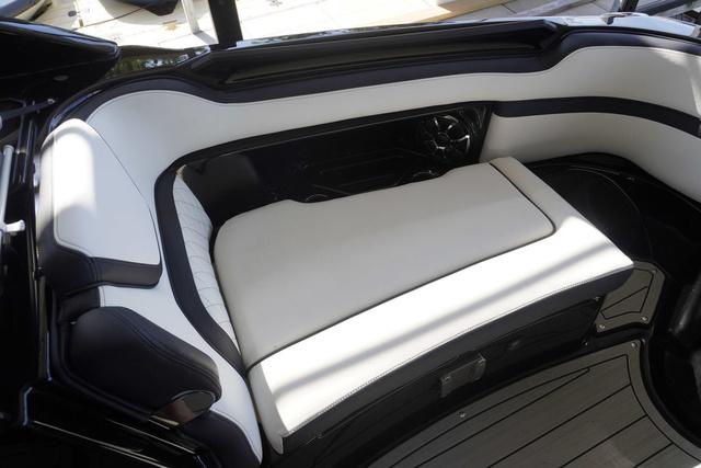 2025 Yamaha Boats 275SD - 5
