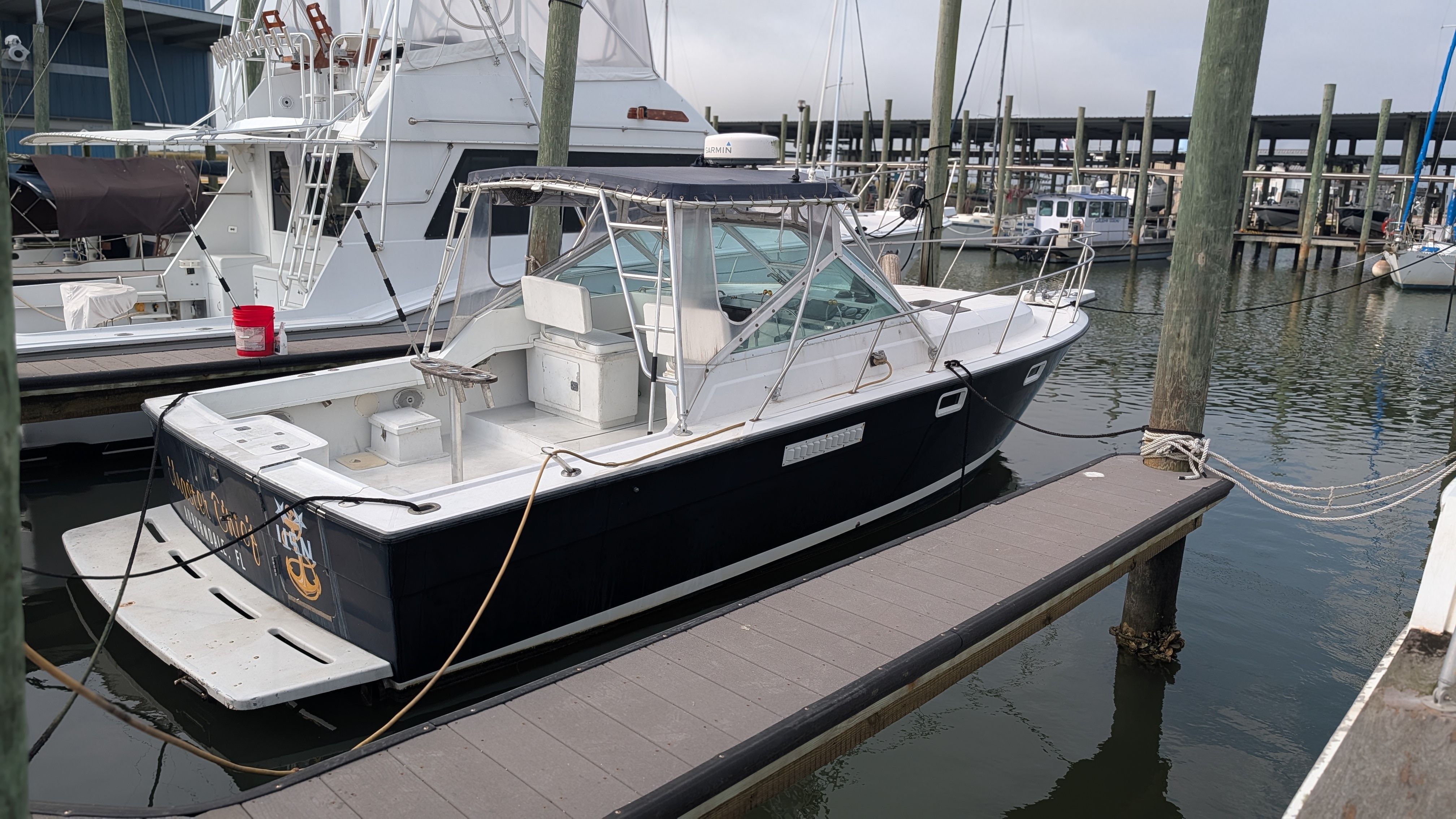 1983 Tiara Yachts 3100 Open - 4