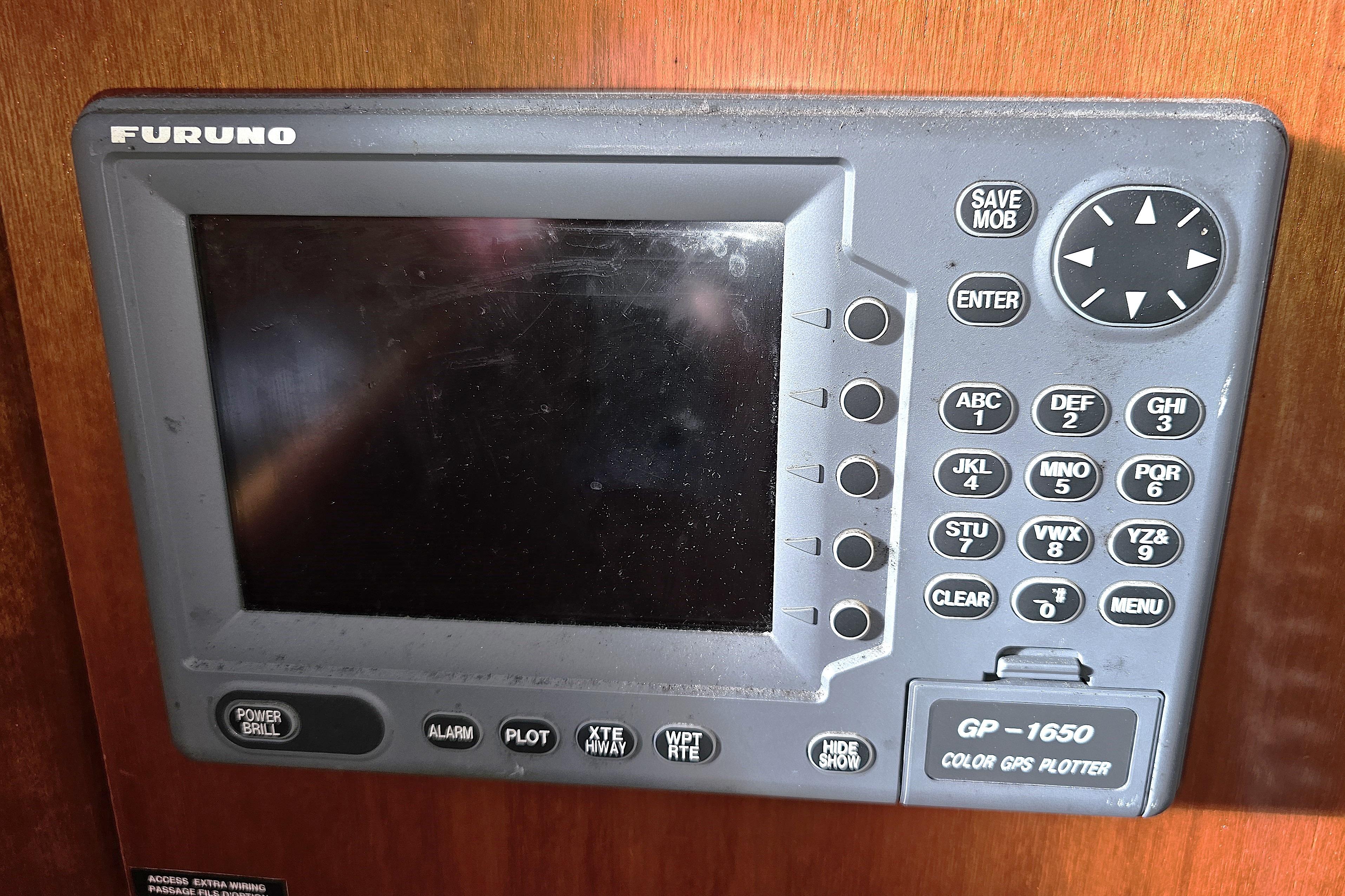 Beneteau Oceanis Clipper 331 for sale with BJ Marine