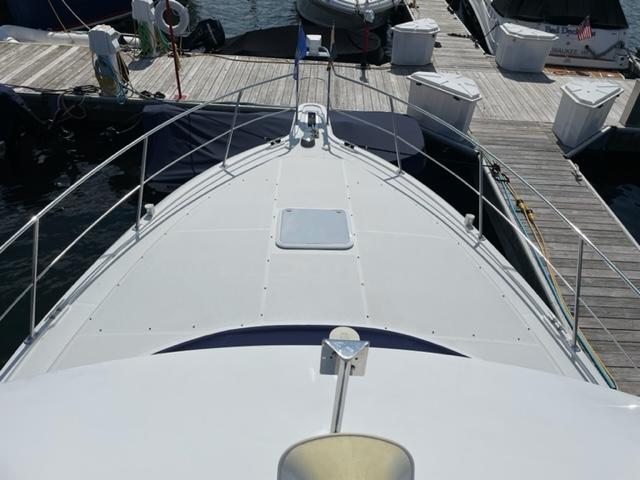 1999 Carver 356 Aft Cabin Motor Yacht - 14