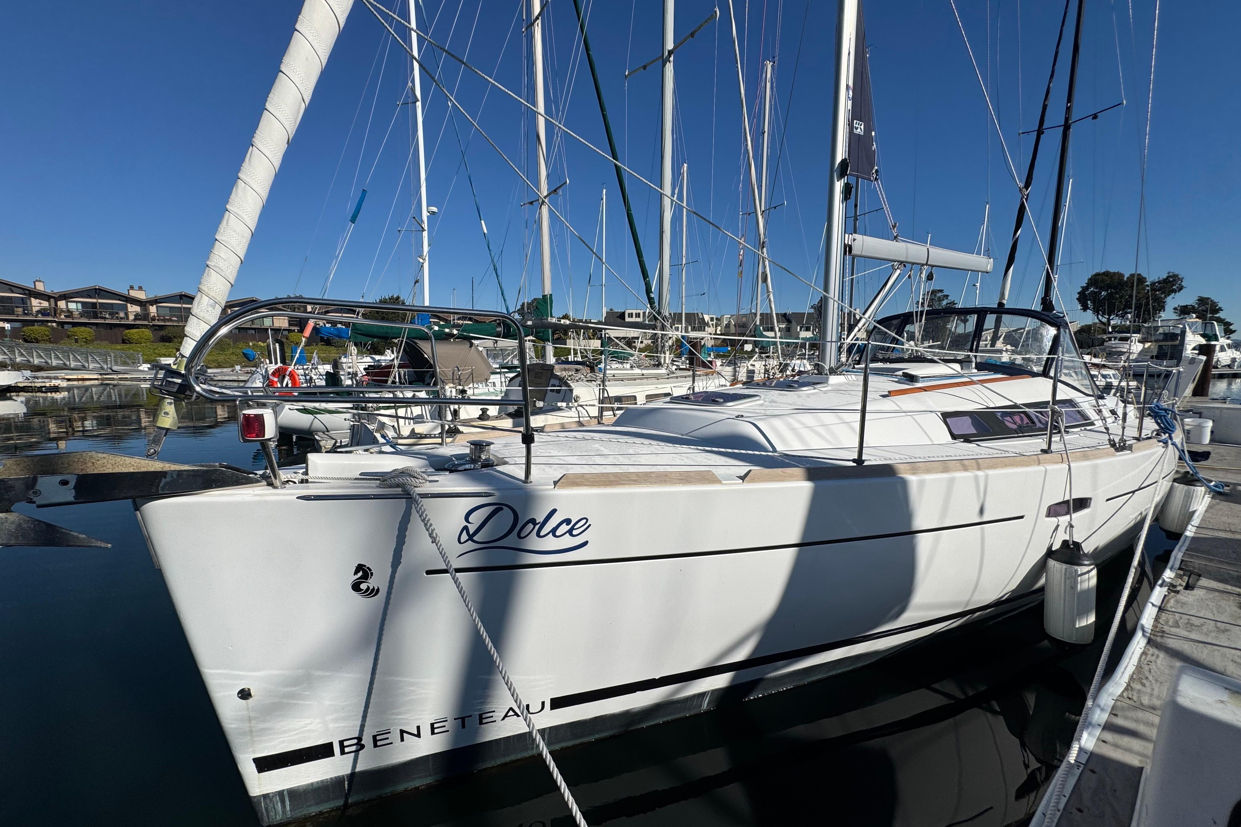 2014 Beneteau Oceanis 34