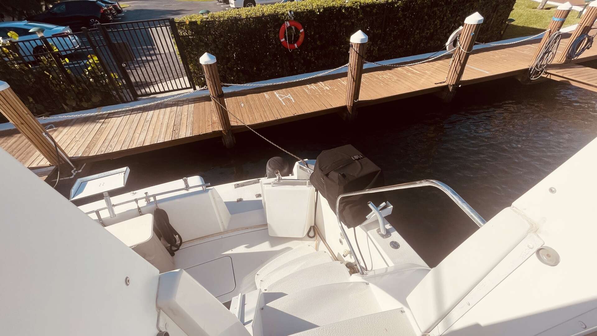 1997 CARVER YACHTS 500 COCKPIT MY - Image 46