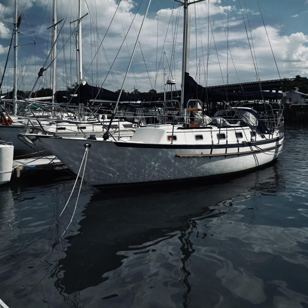 1990 Pacific Seacraft 34