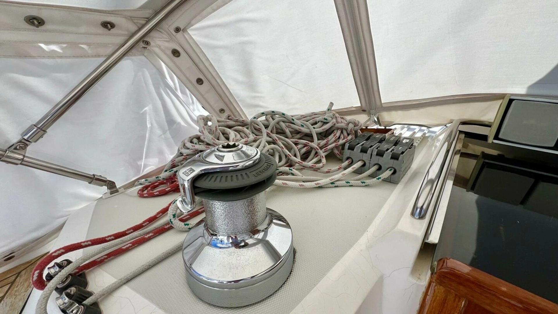 1999 Sabre 402 Sail - Image 38
