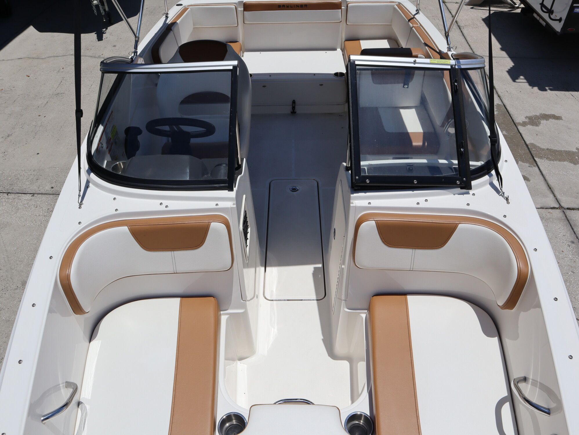 2021 Bayliner VR4 Bowrider Outboard - 19