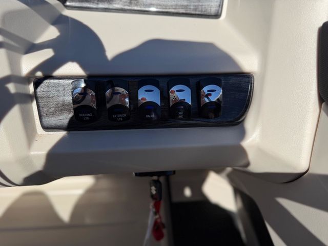 2026 Tahoe 2185 LTZ Quad Lounger - 20