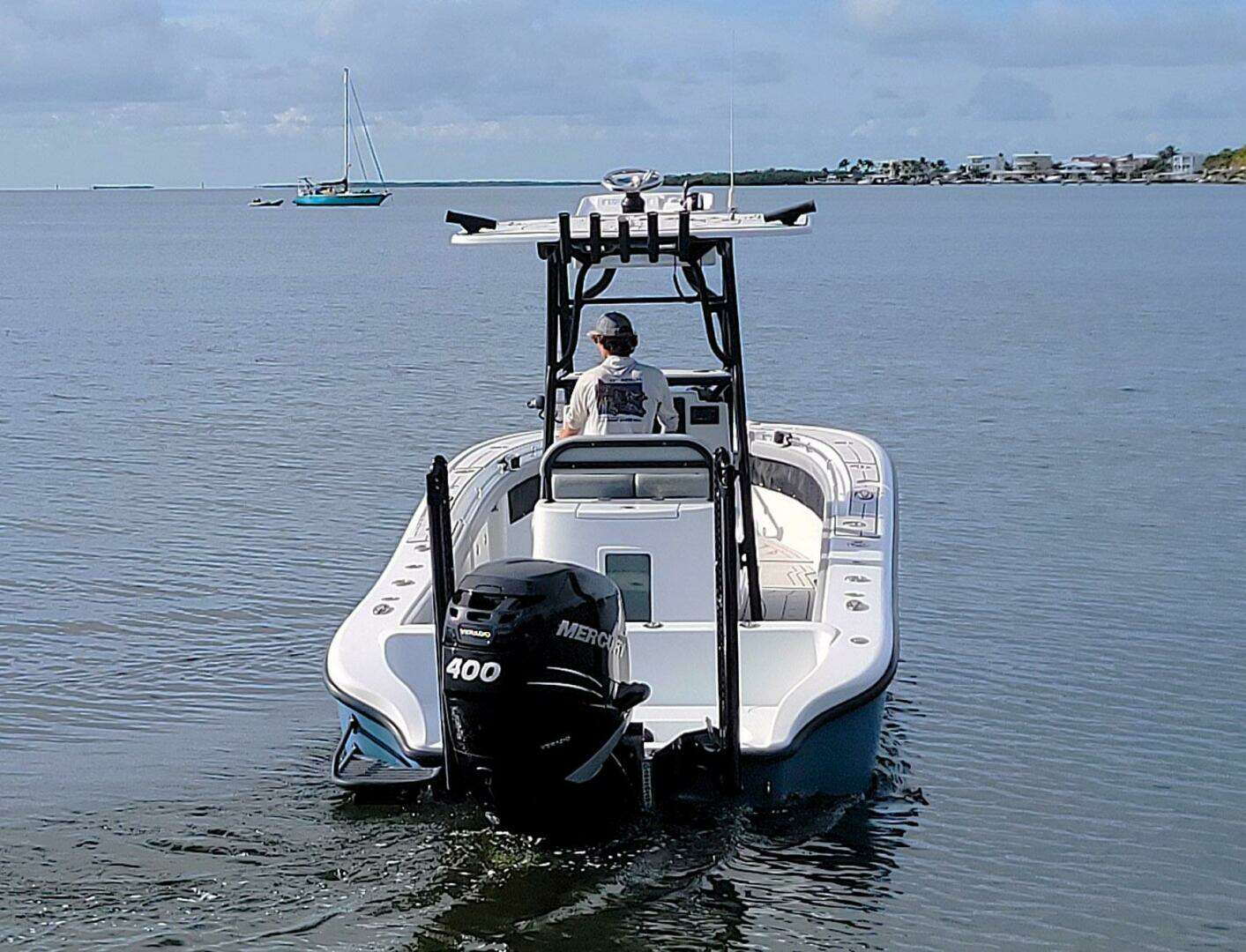 2021 Yellowfin 26 Hybrid - Image 4