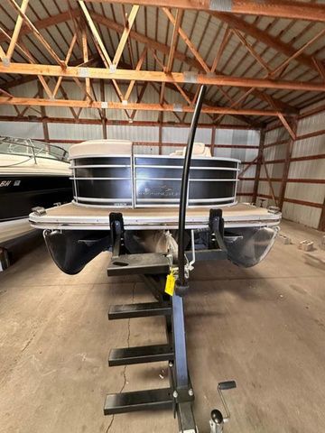 2013 Bennington 2575 RCW I/O - 2