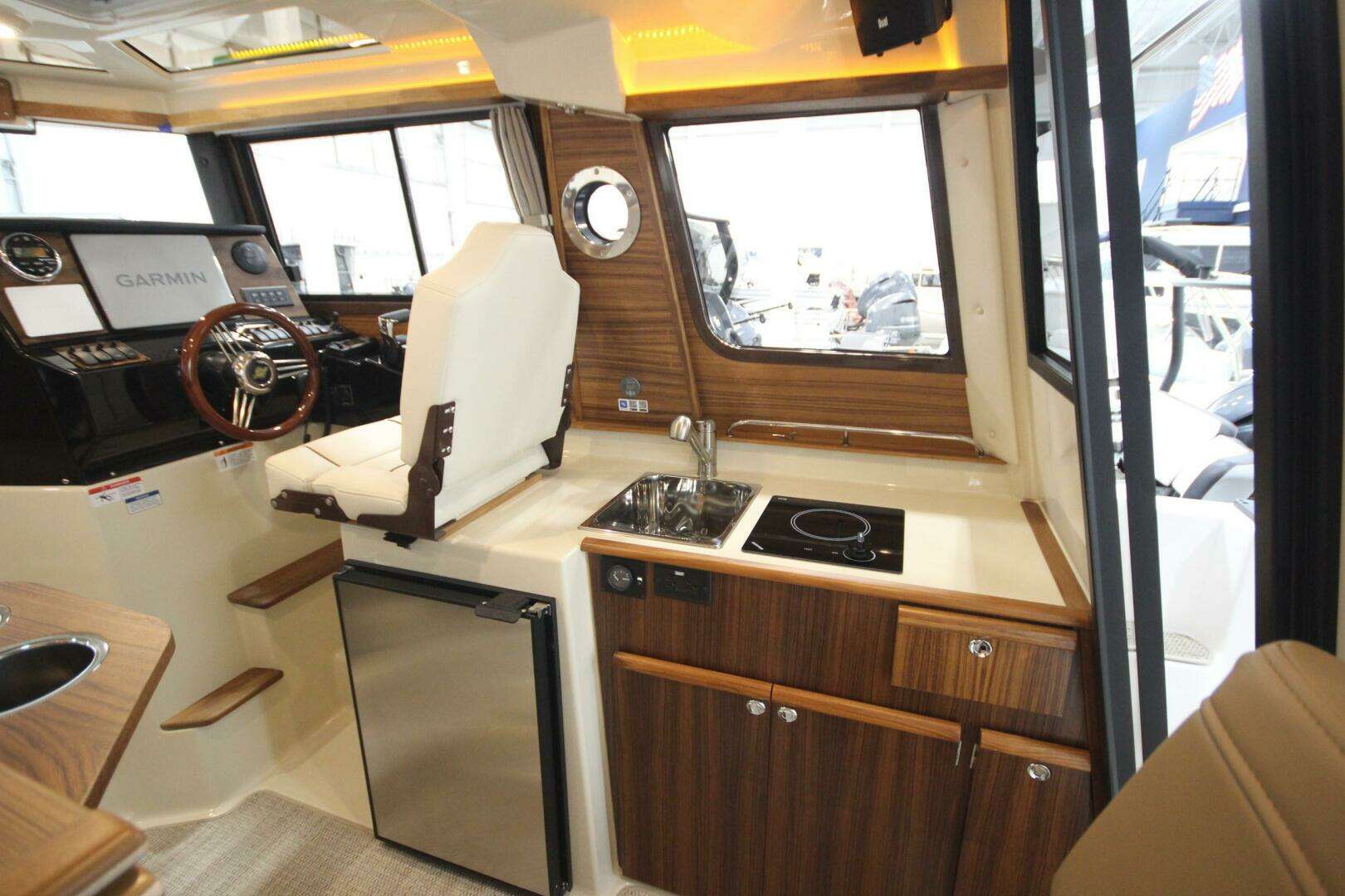 2026 Ranger Tugs R-25 Luxury Edition - Image 28