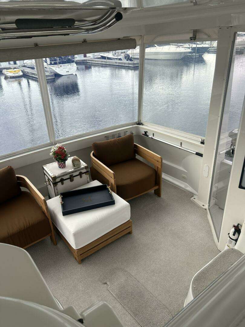 2003 Carver 466 Motor Yacht - Image 20
