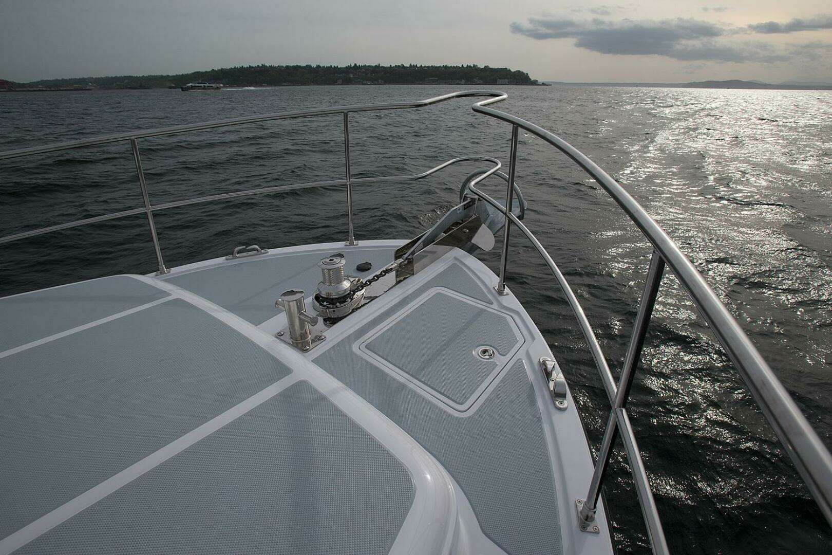 2026 Helmsman Trawlers 38E Pilothouse - Image 20