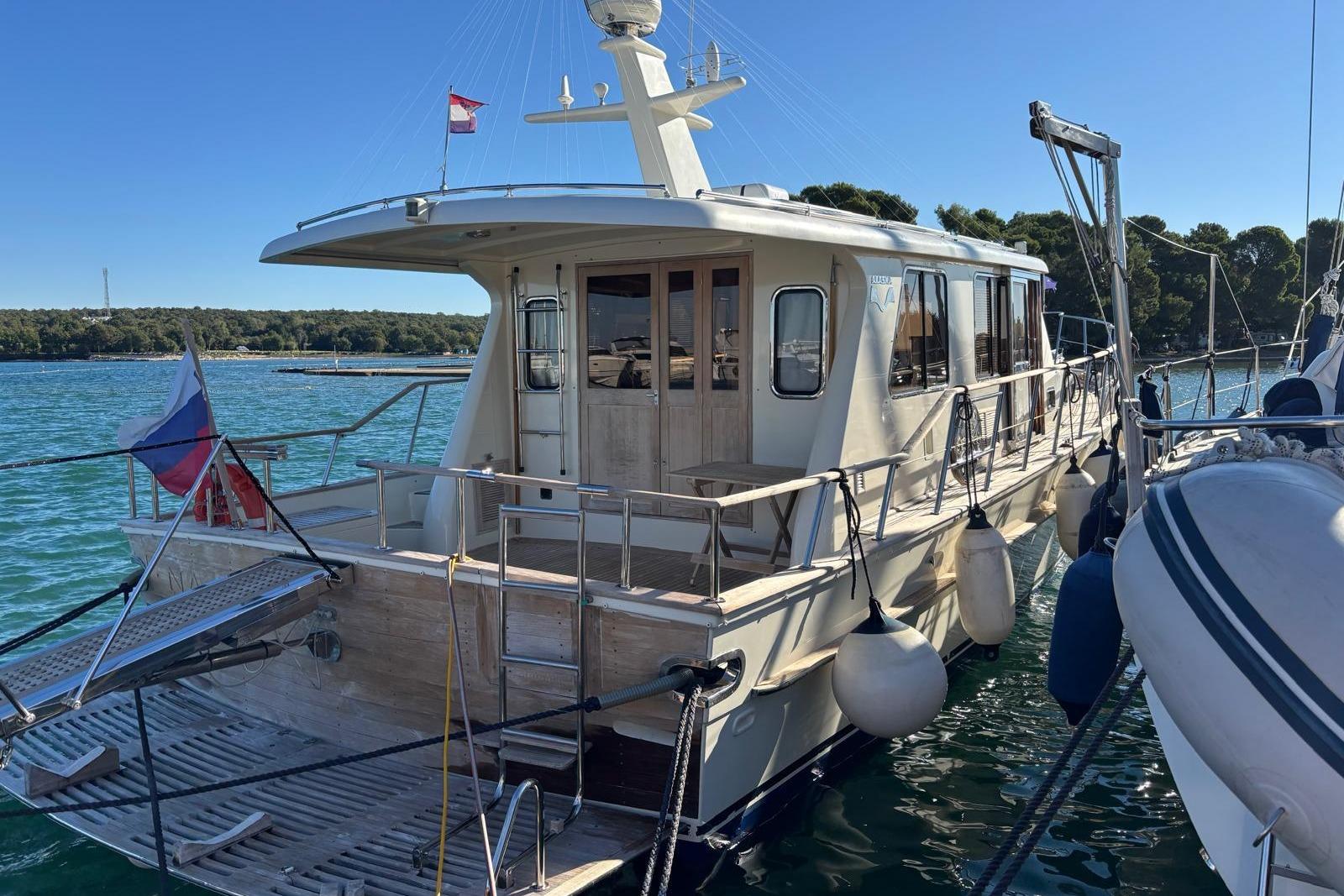 2006 Alaska 45