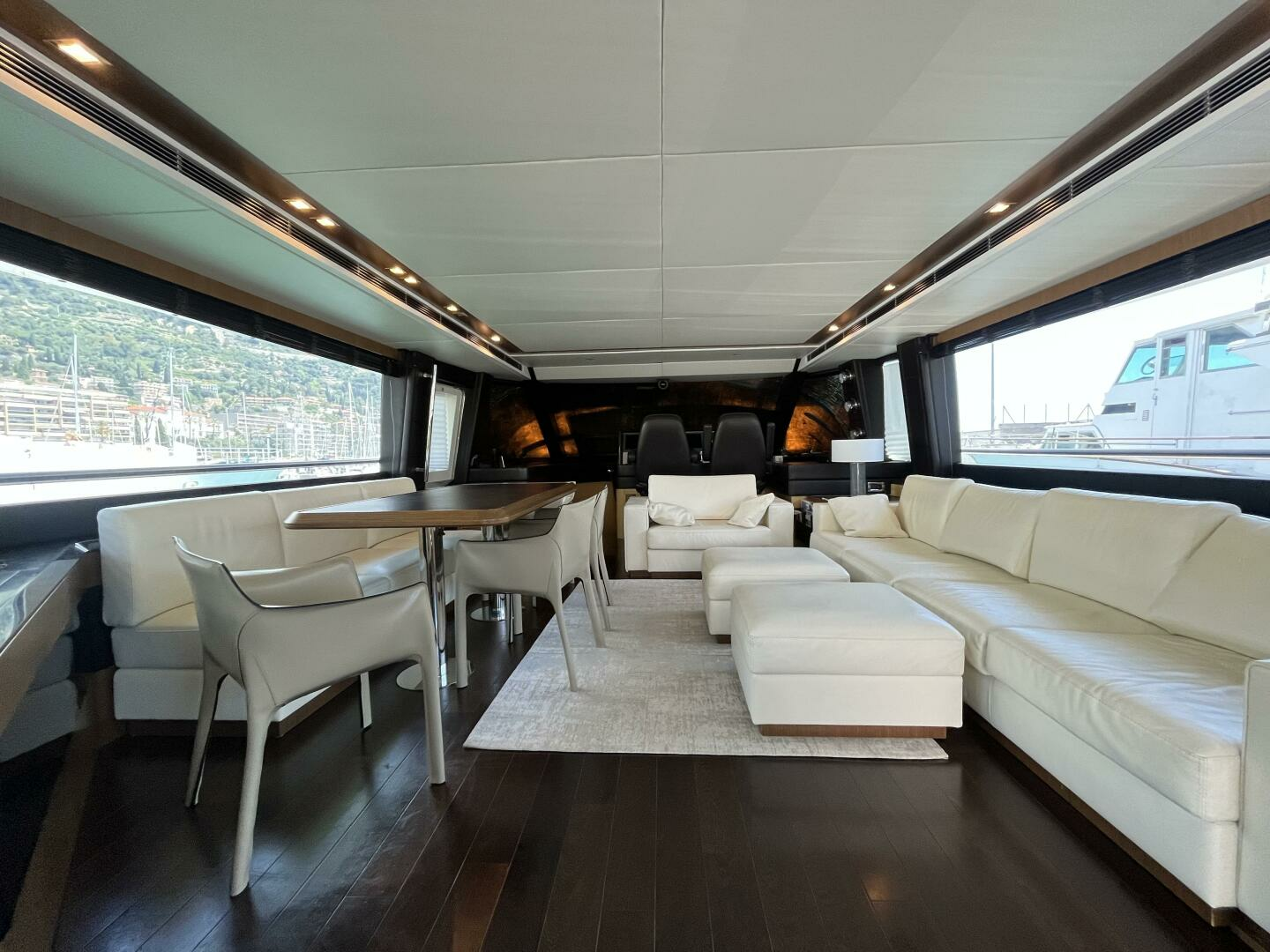 2011 Azimut Magellano 74' - Image 16