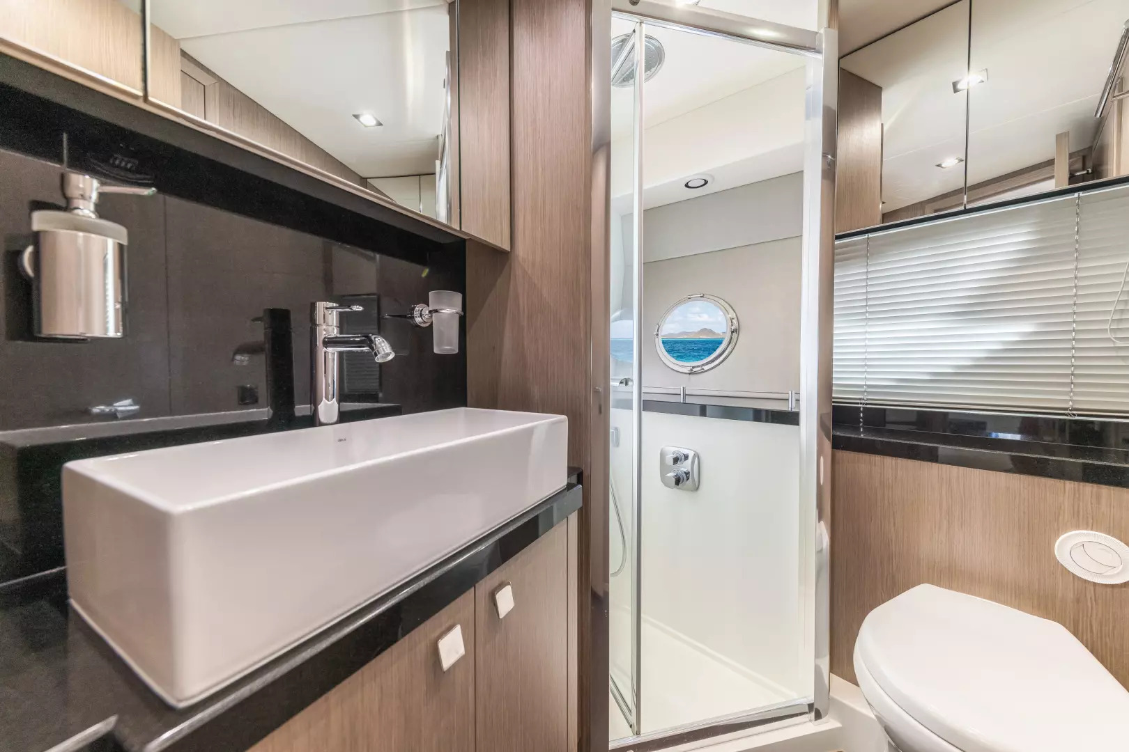 2017 Sunseeker Predator - Image 42