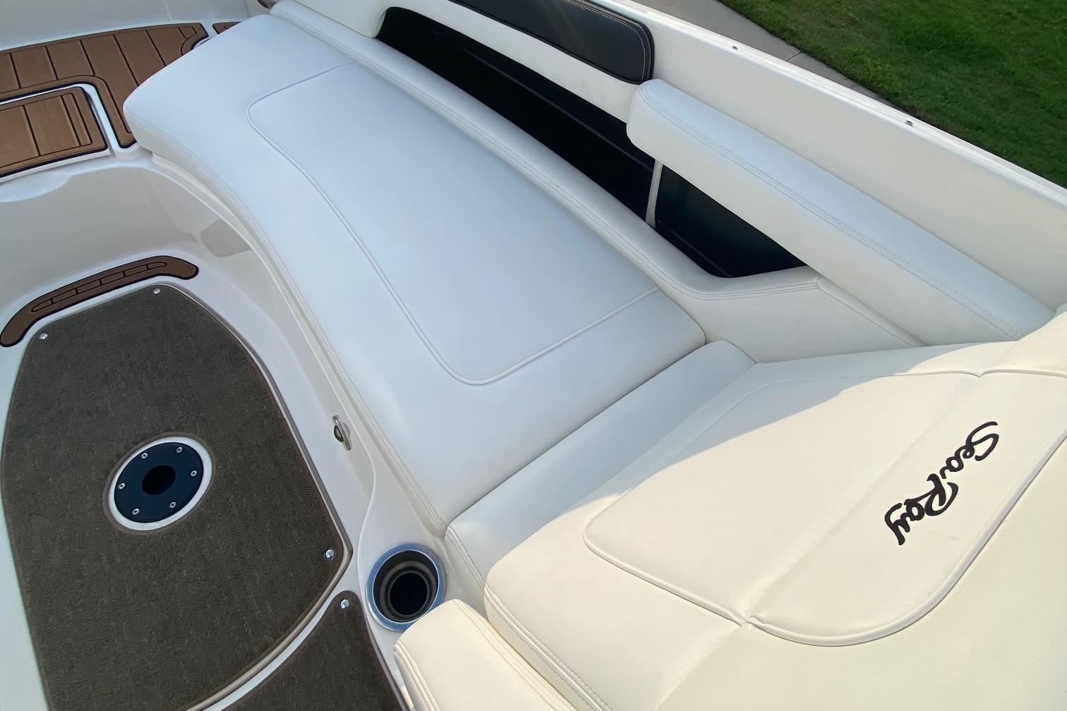 2014 Sea Ray 280 Sundeck - 39