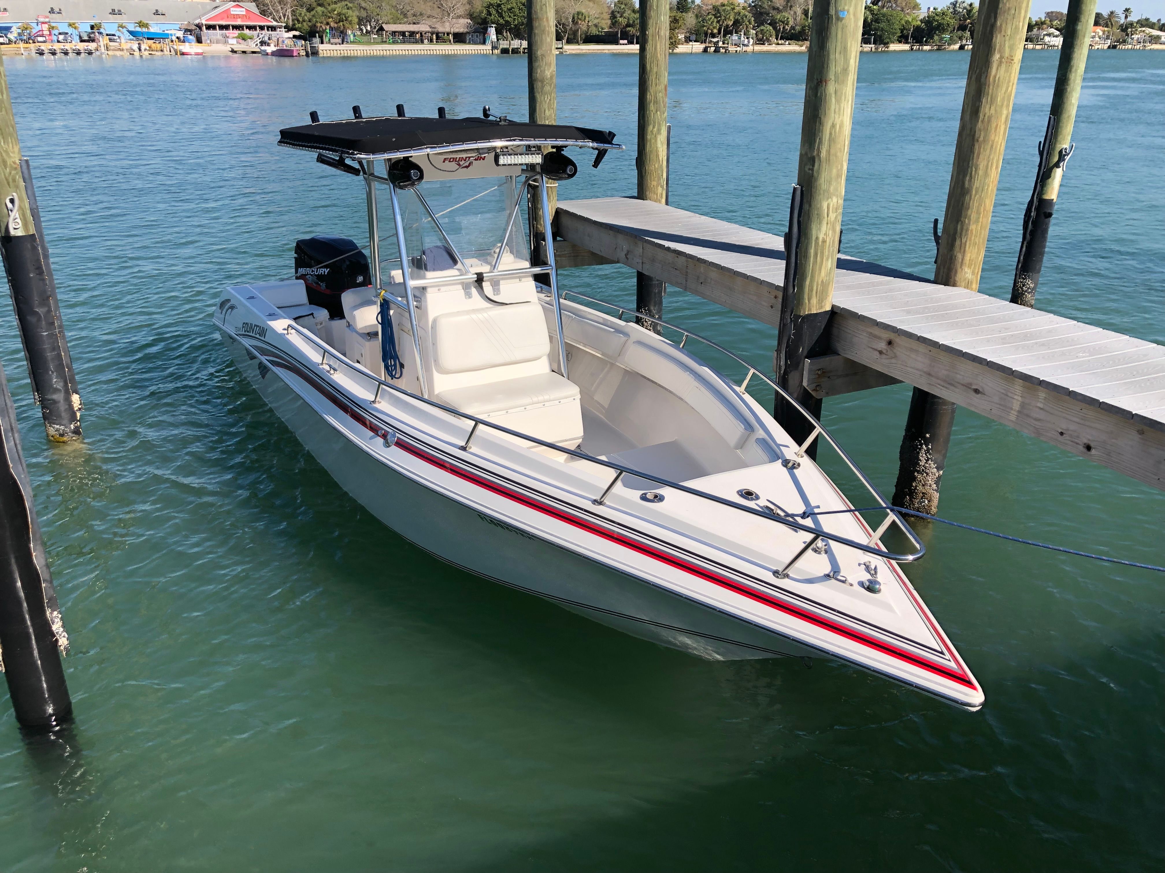 2004 Fountain 23 Center Console - 5