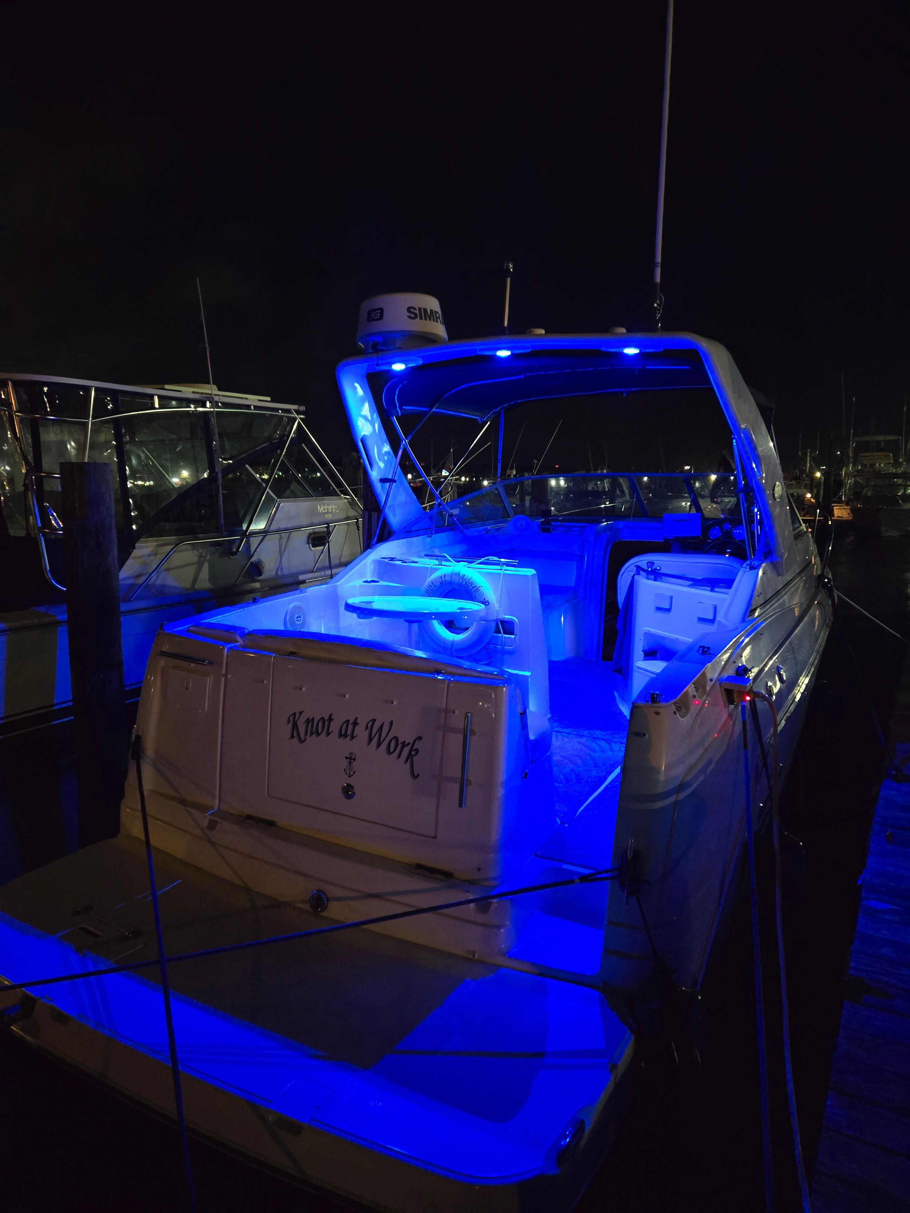 2006 Rinker 270 Express Cruiser - 17
