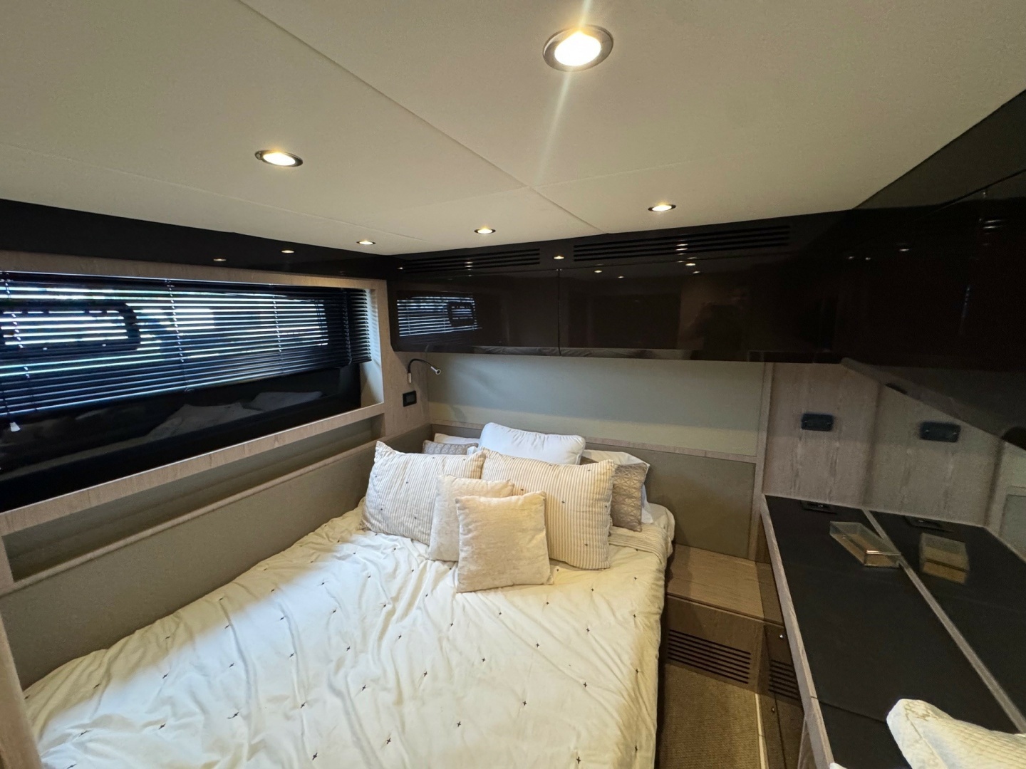 2019 Azimut 51 ATLANTIS - Image 8