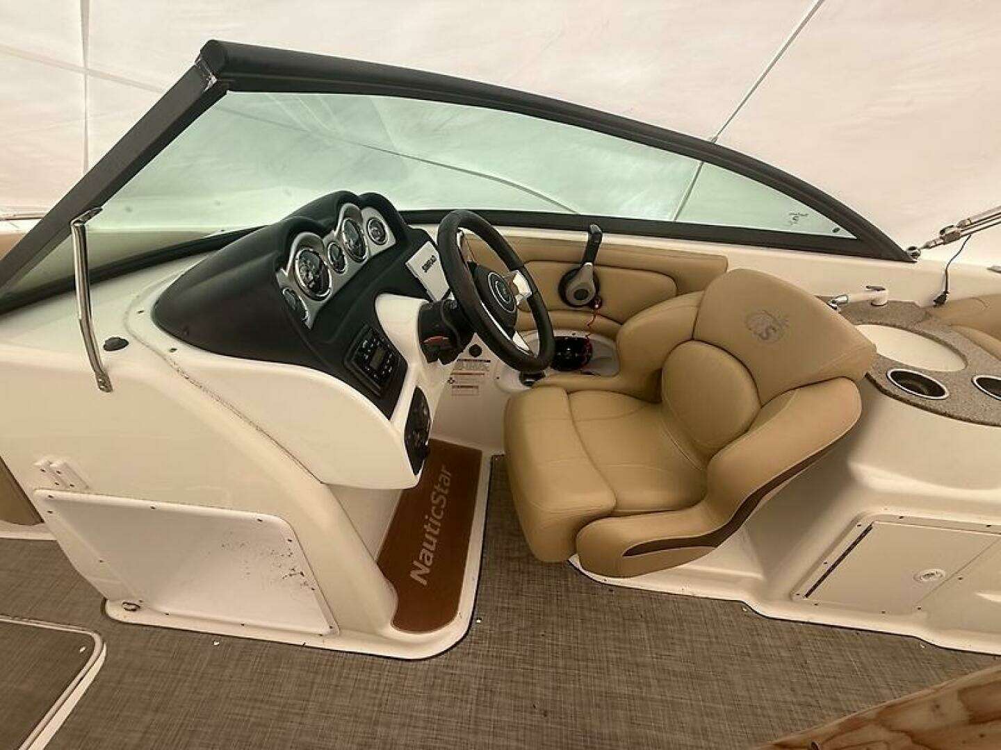 2019 NauticStar 243 DC - Image 21