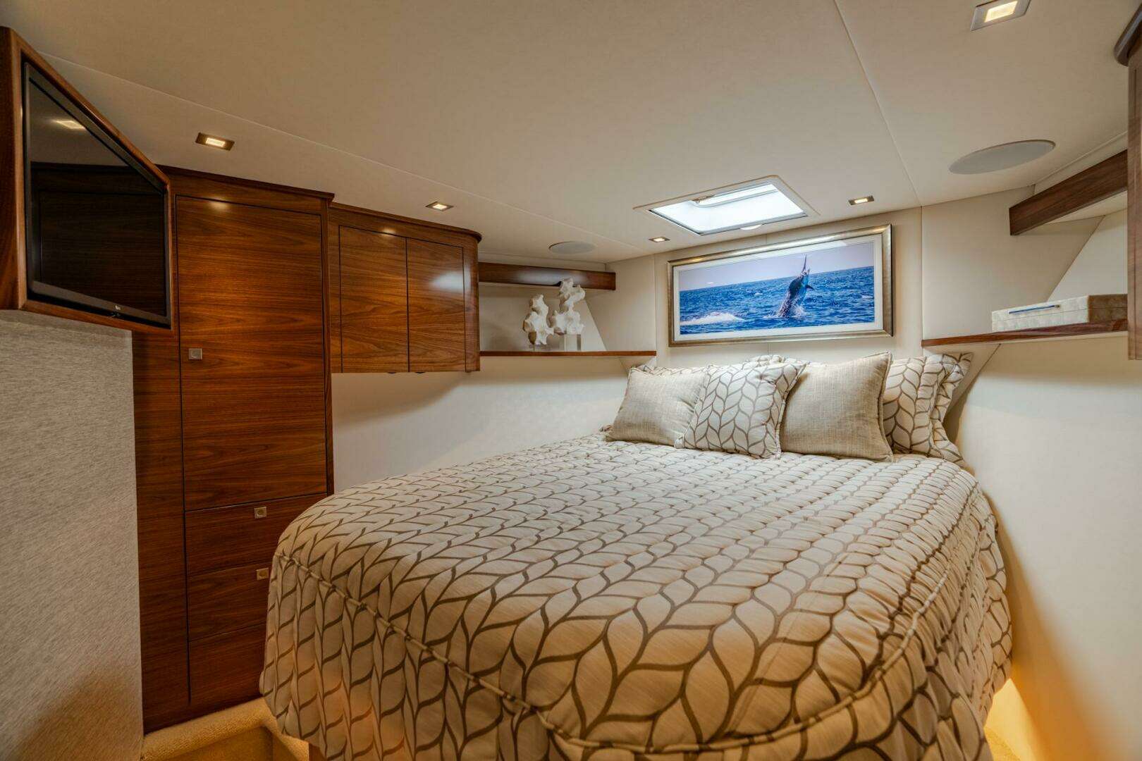 2026 Viking 68 Convertible - Image 9