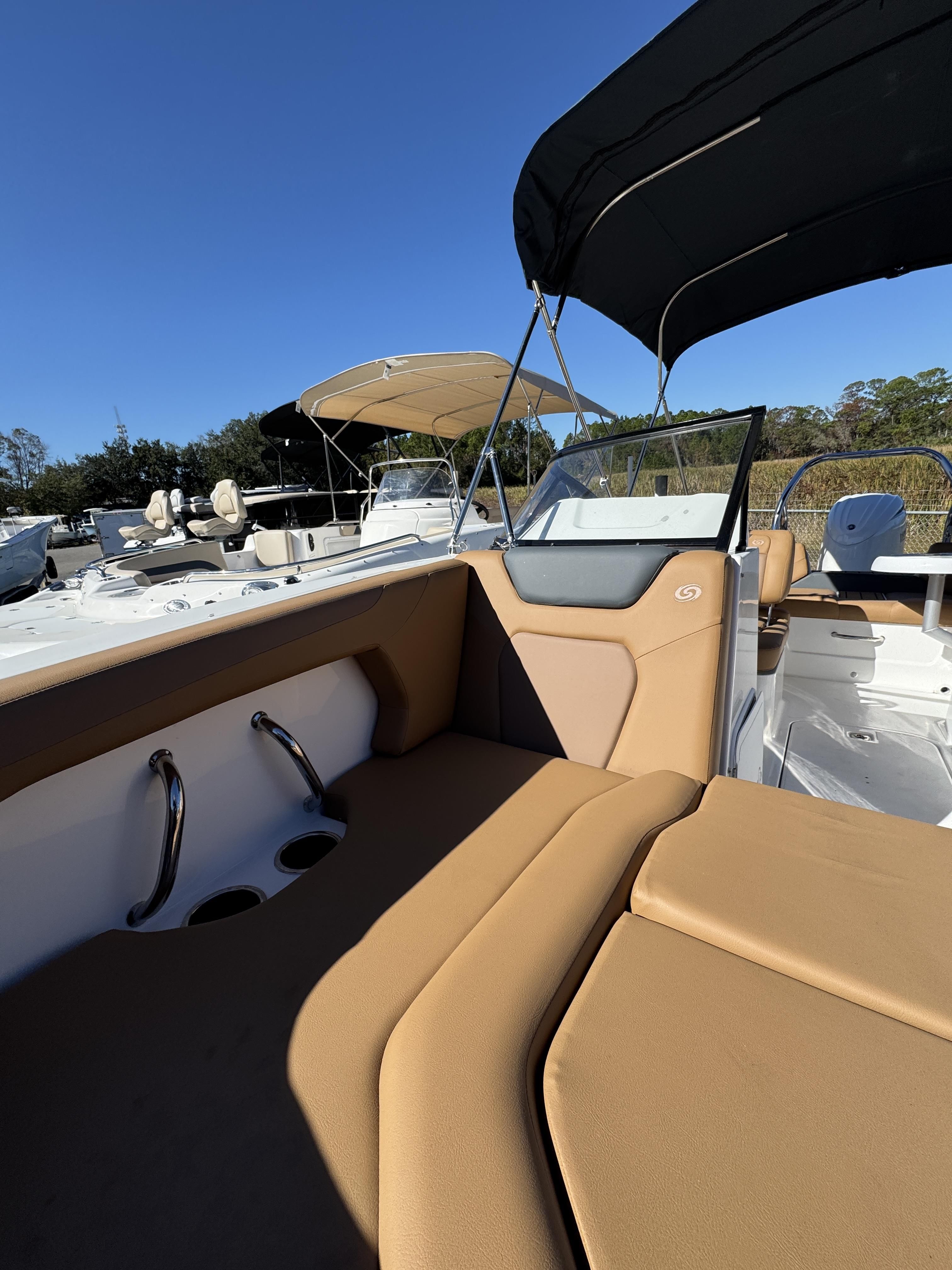 2026 Hurricane SunDeck OB SD 2050 OB - 10