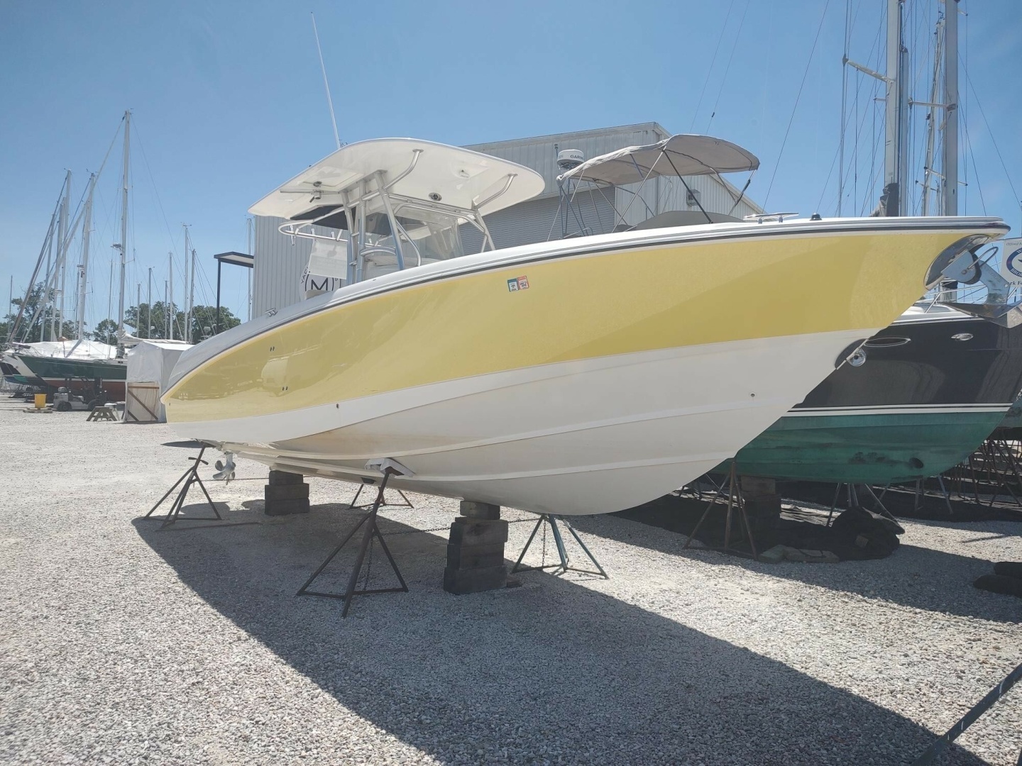 2006 Boston Whaler 320 Outrage - Image 3