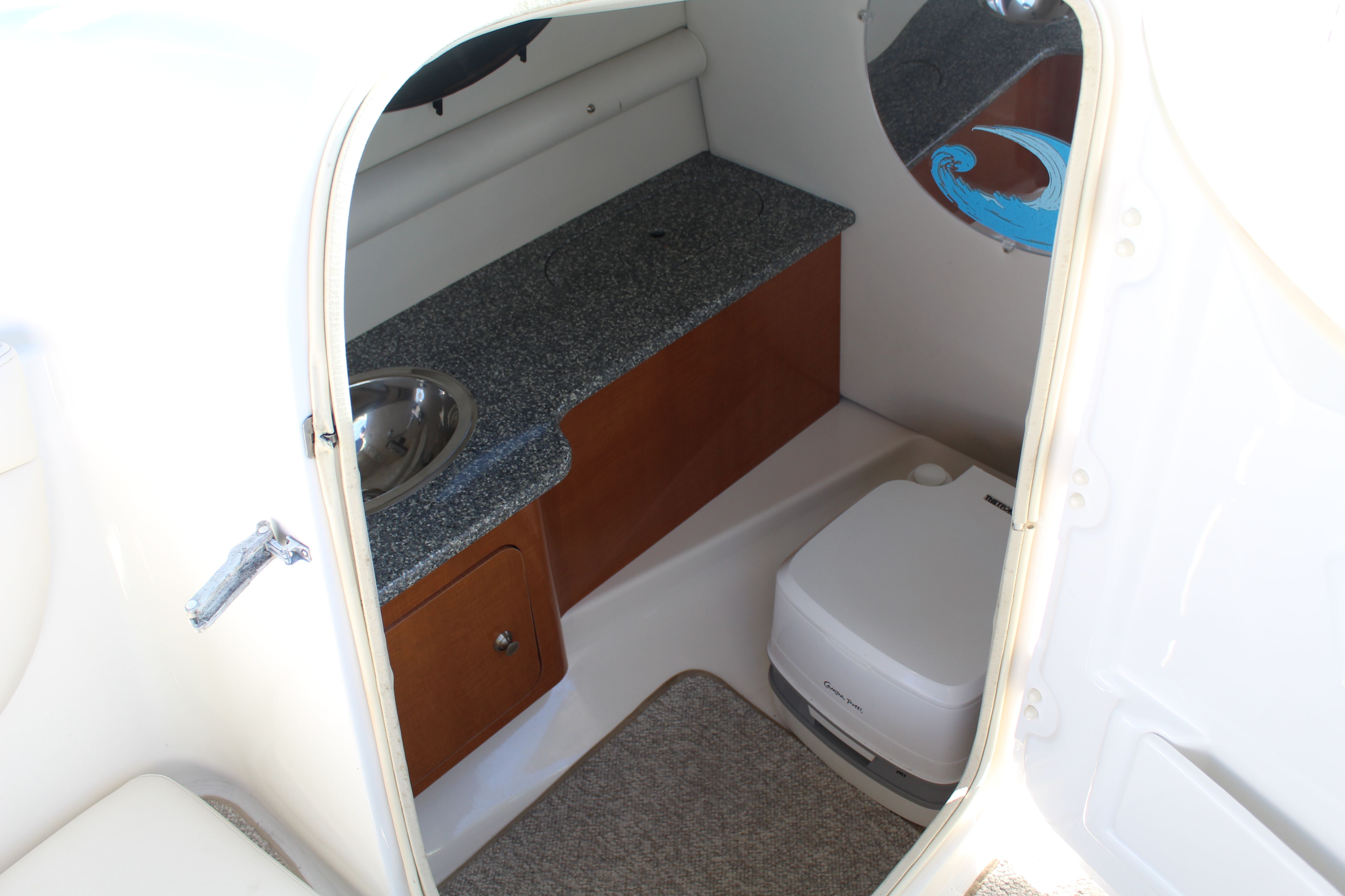 2007 Chaparral Sunesta 274 - 12