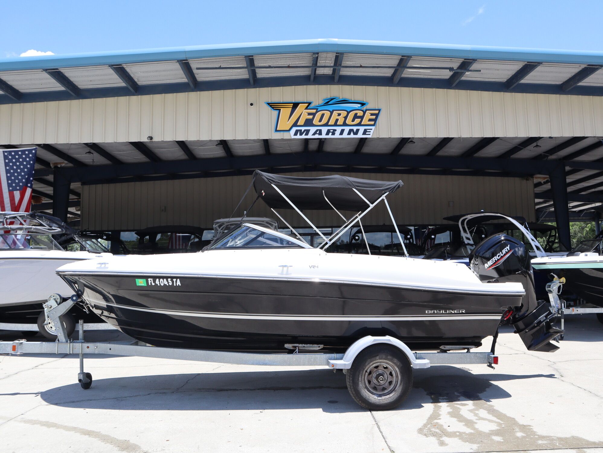 2021 Bayliner VR4 Bowrider Outboard