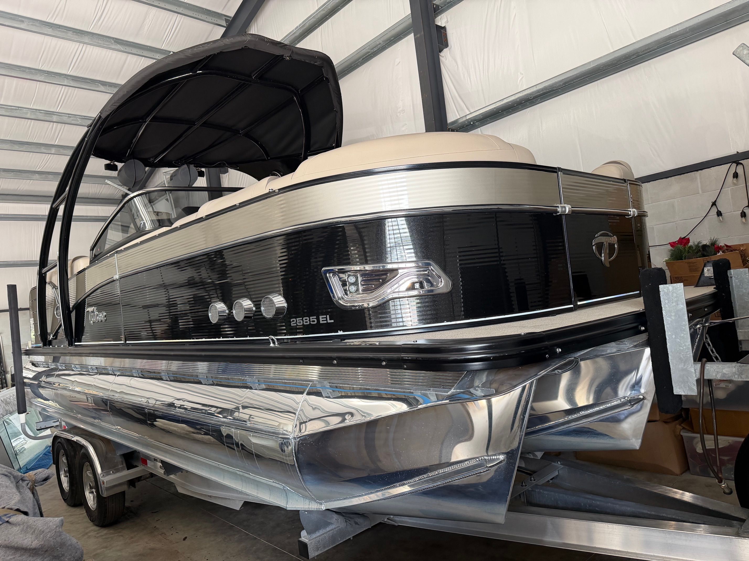 2018 Tahoe Pontoon Cascade Platinum Cruise - 25' - 5