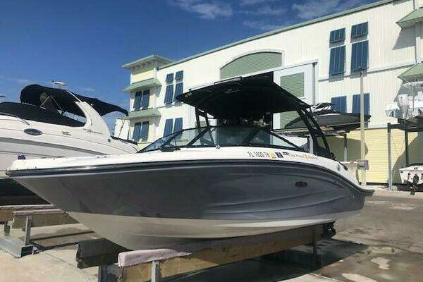 2022 Sea Ray SPX 190 OB