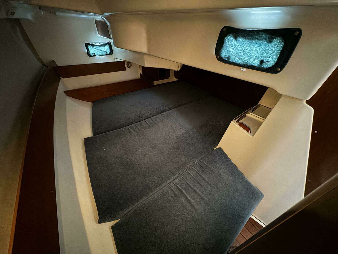 1996 Beneteau Oceanis 321 - Image 25