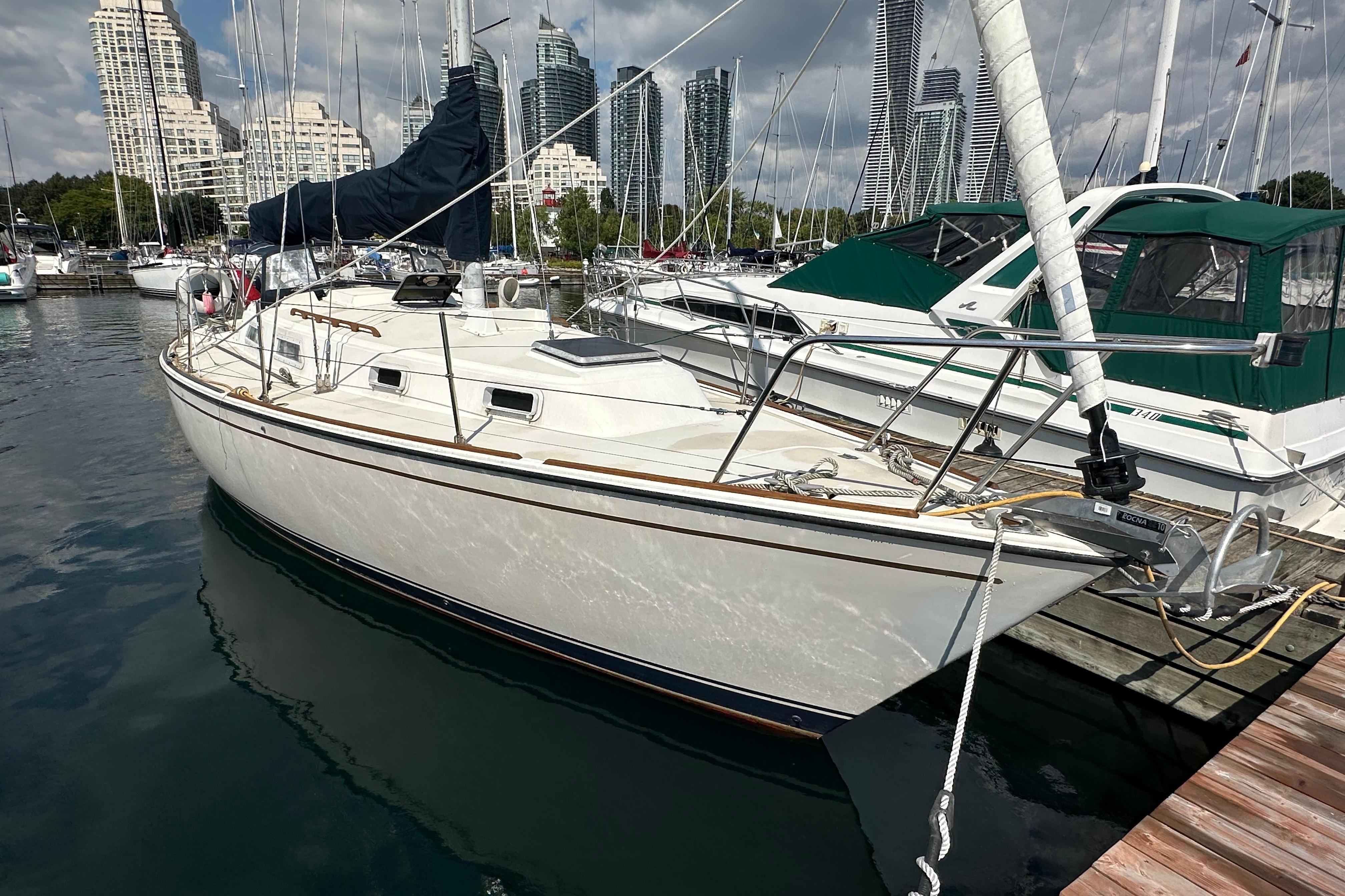 1983 Pearson 34