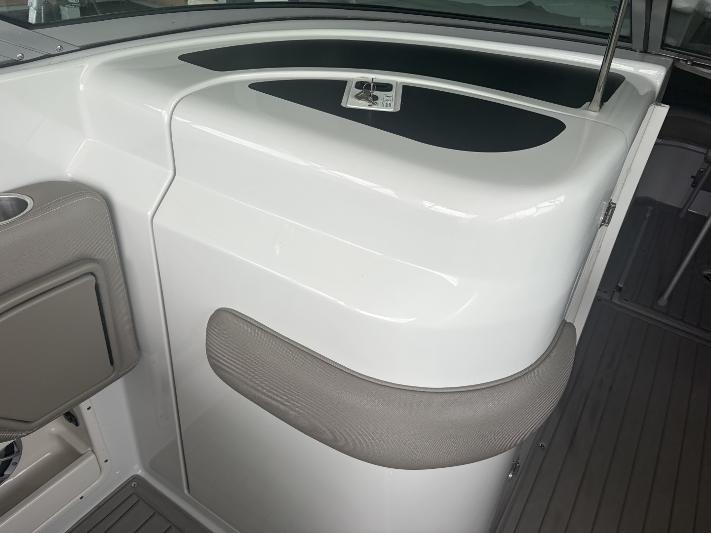 2018 Crownline Eclipse E30 - Image 70