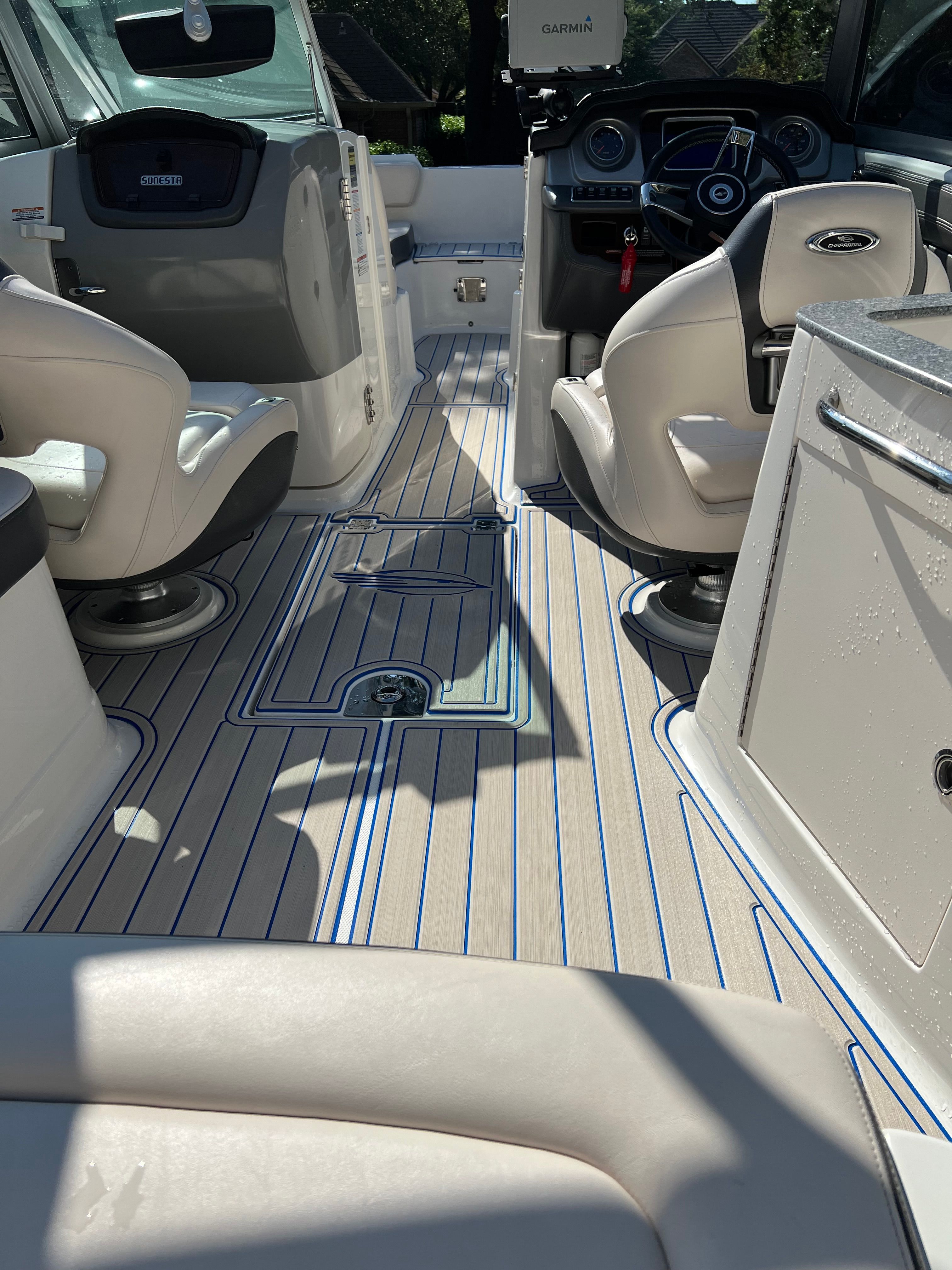 2017 Chaparral 244 Sunesta Surf - 11