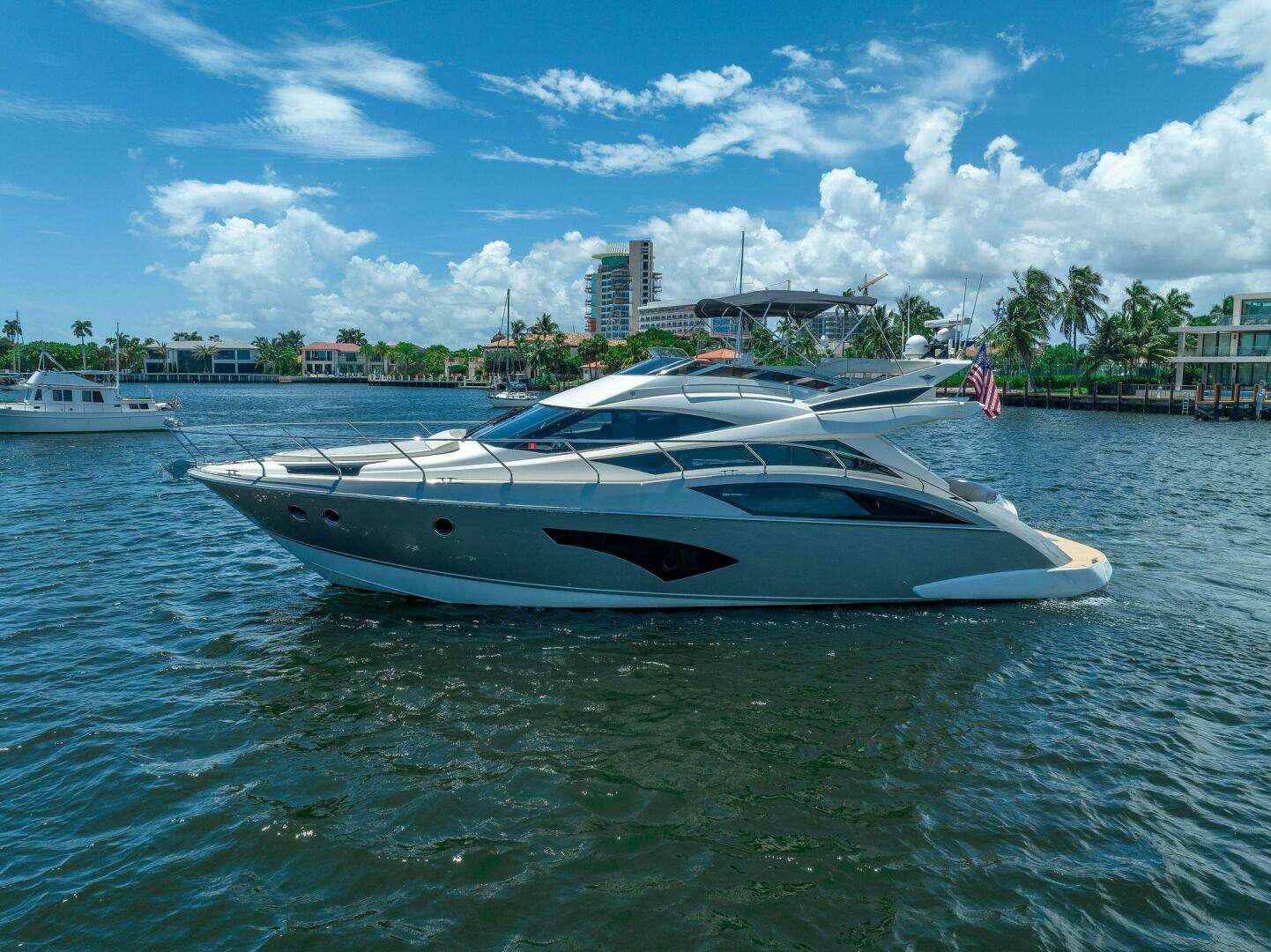 2011 Marquis — - Image 7