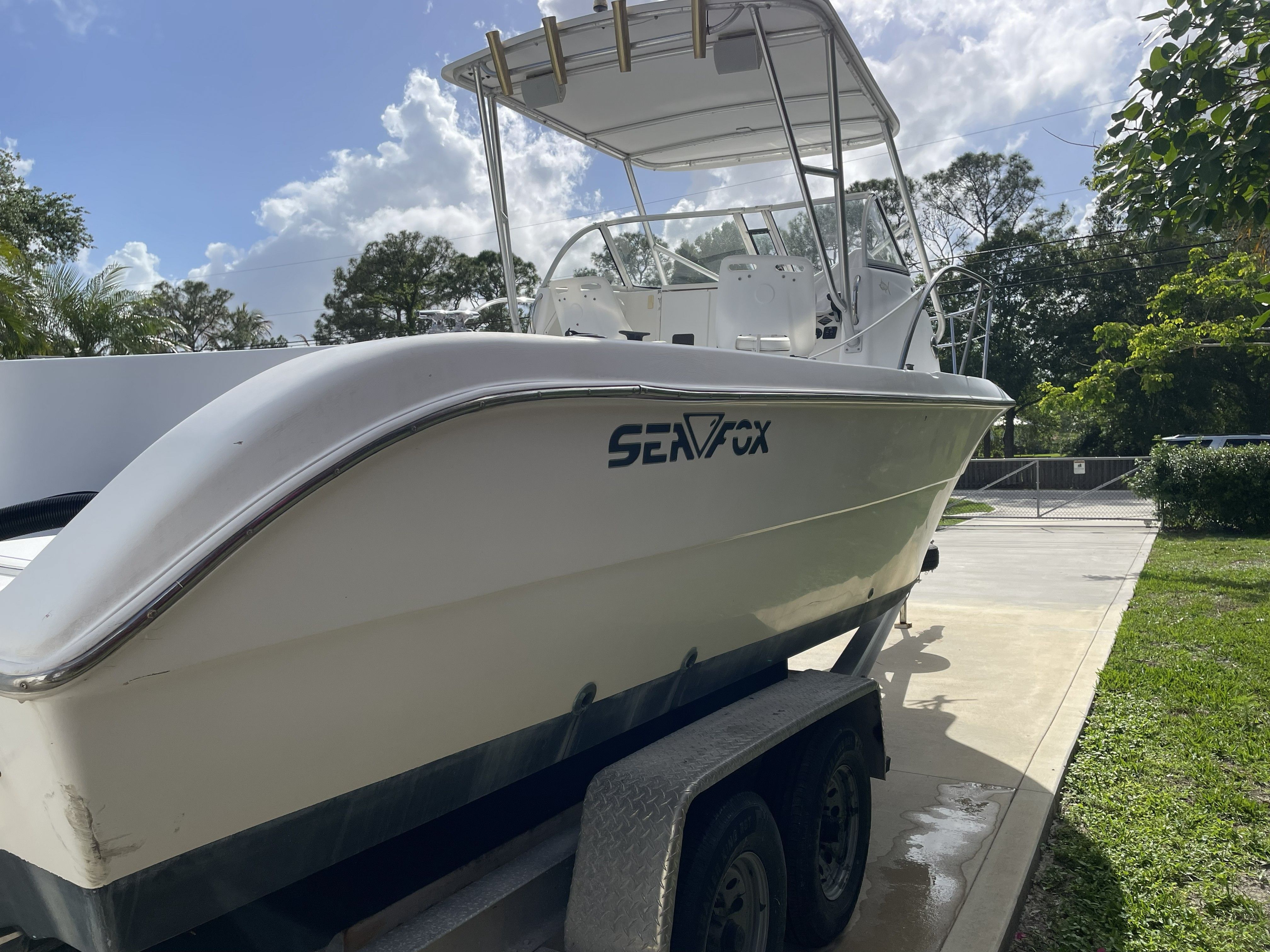 2004 Sea Fox 257 Walk Around - 21