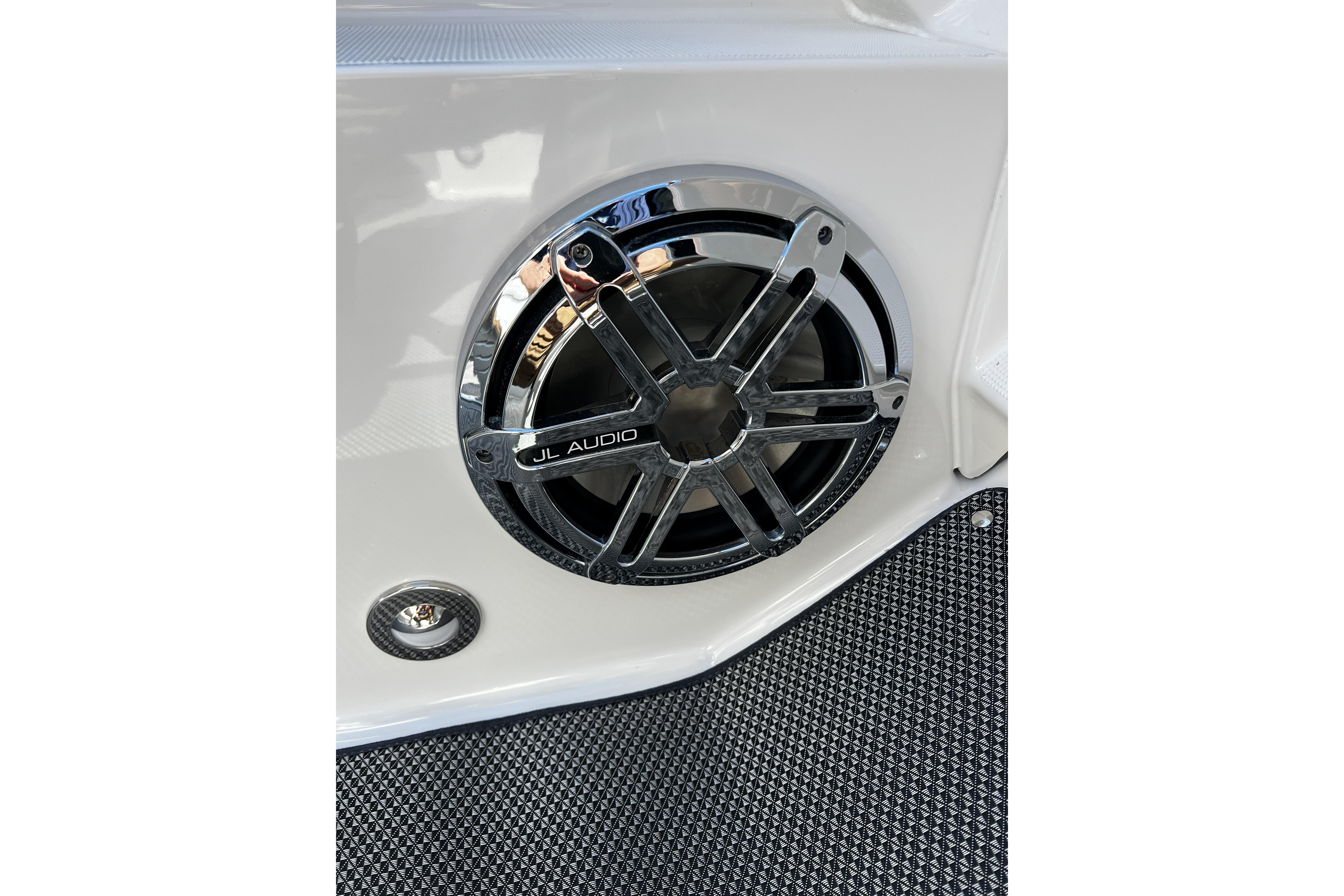 Close-up of JL Audio speaker on 2017 Formula 292 FASTech boat.